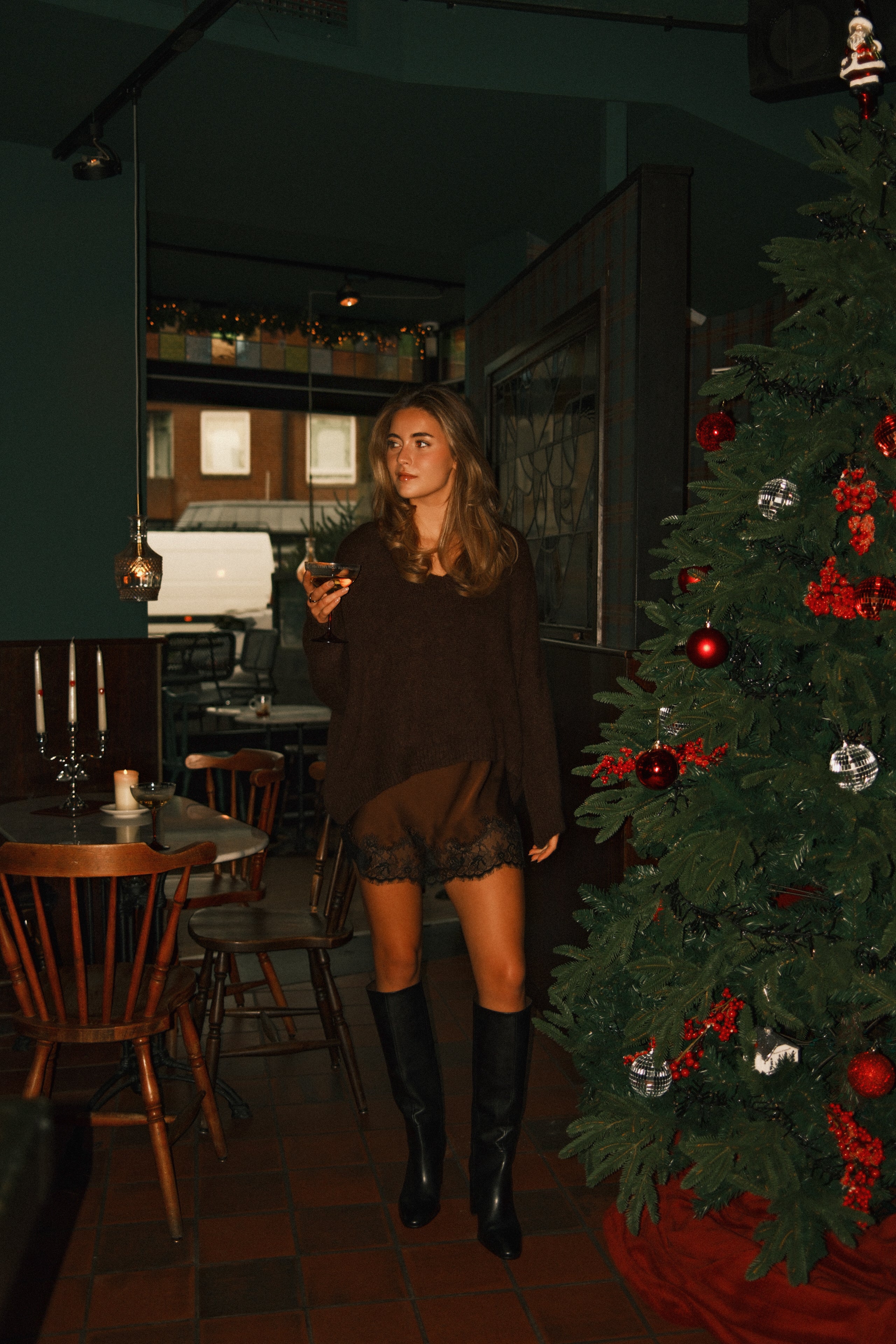 OVERSIZED V KNIT CHOCO