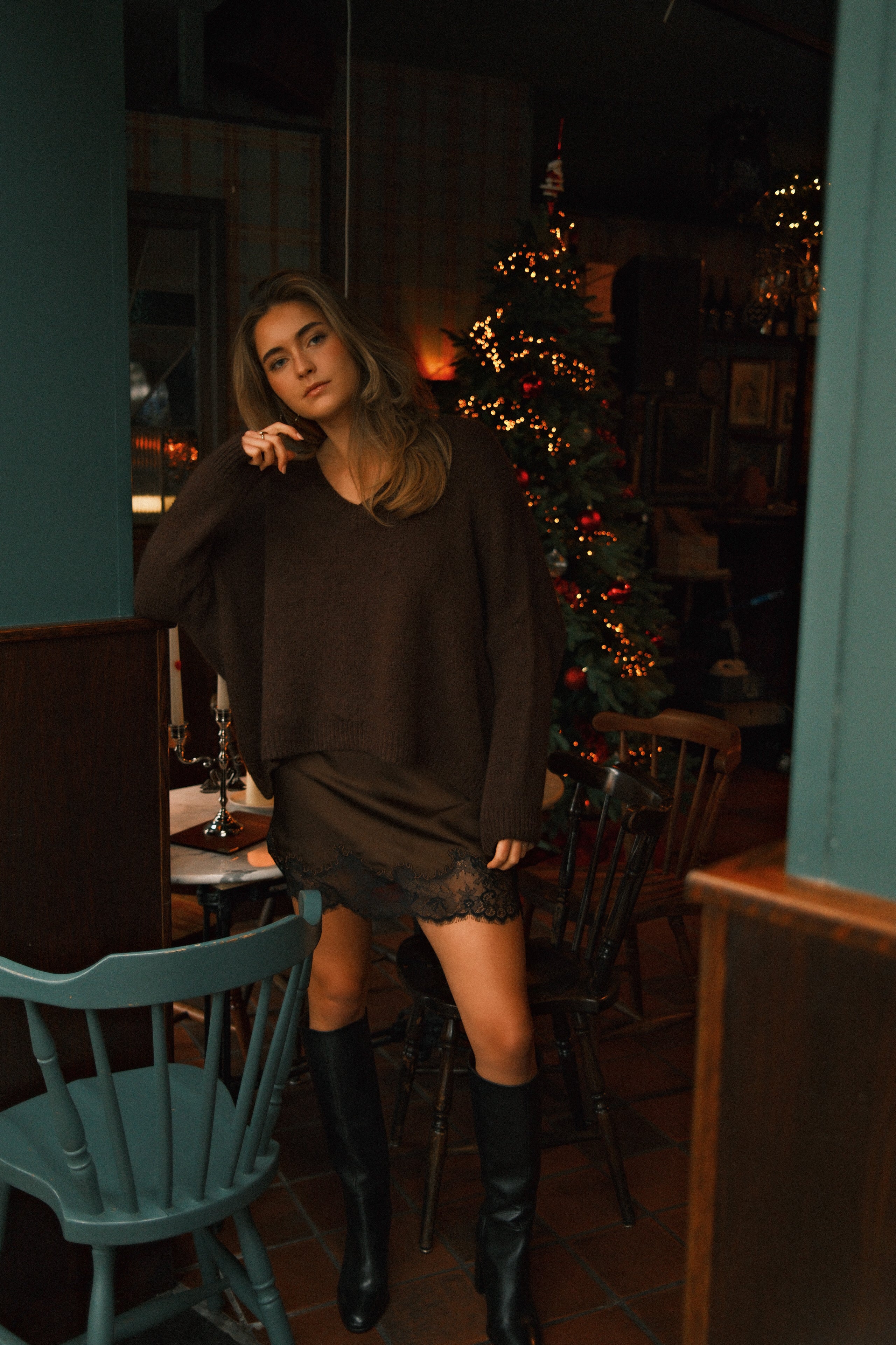 OVERSIZED V KNIT CHOCO