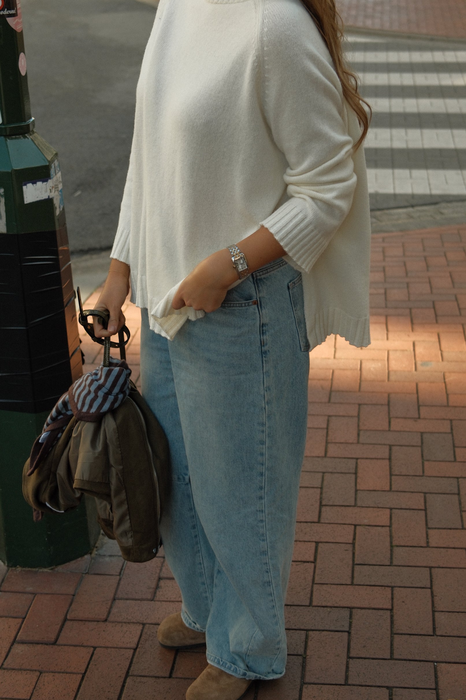 THE CASHMERE BLEND SPLIT KNIT OFF-WHITE