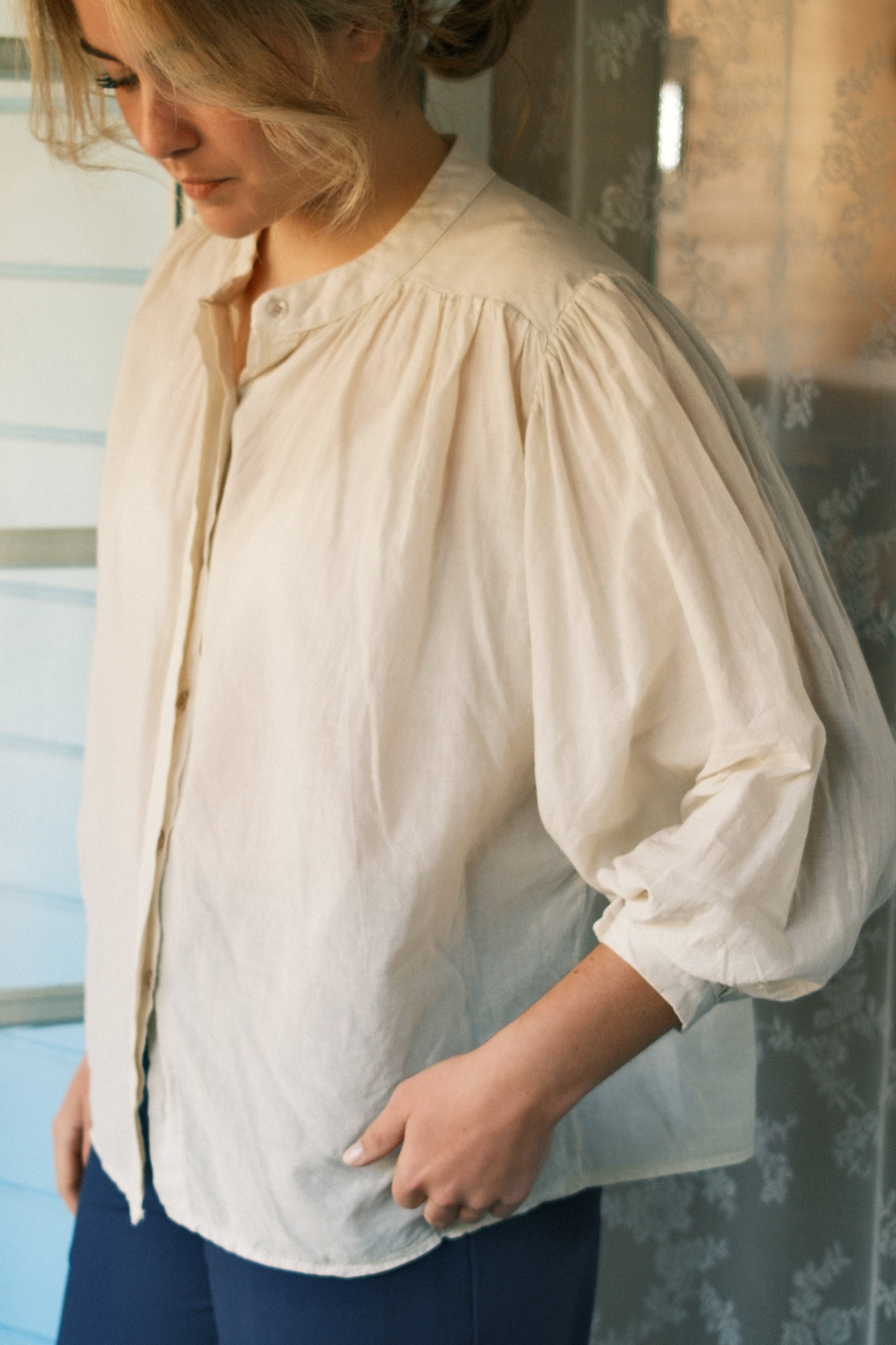 THE NORAH SHIRT BEIGE