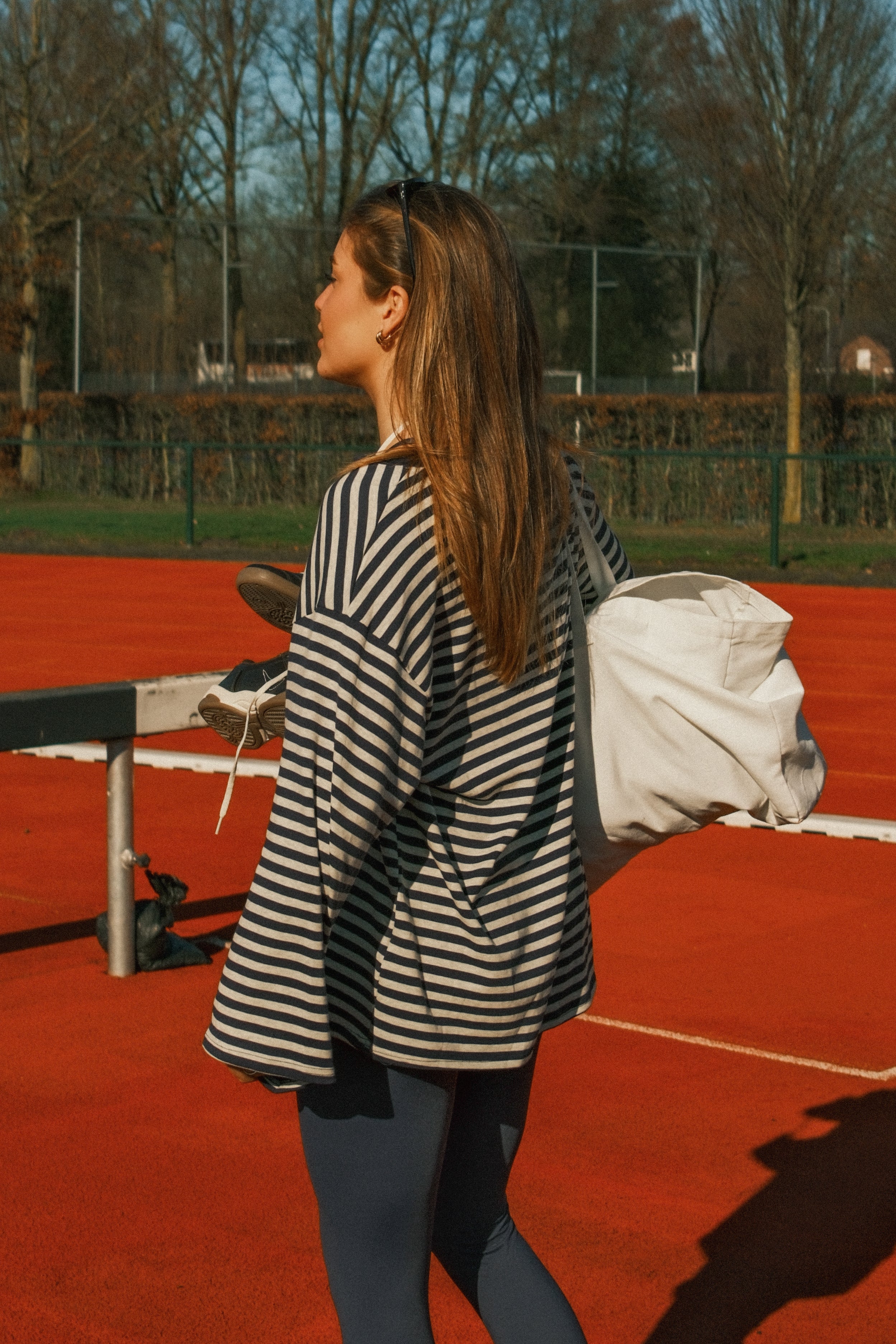 STRIPED MAE TEE NAVY