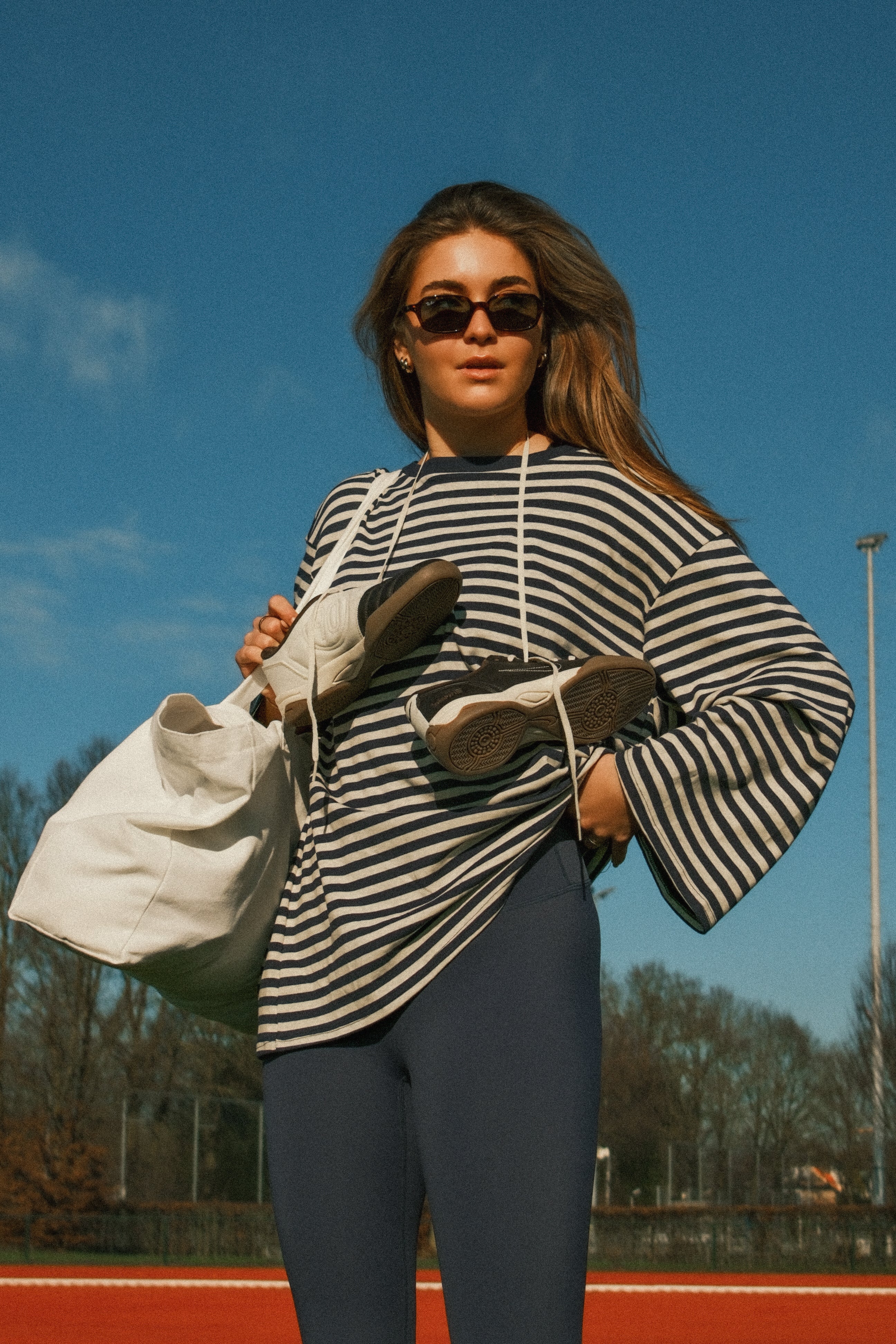 STRIPED MAE TEE NAVY