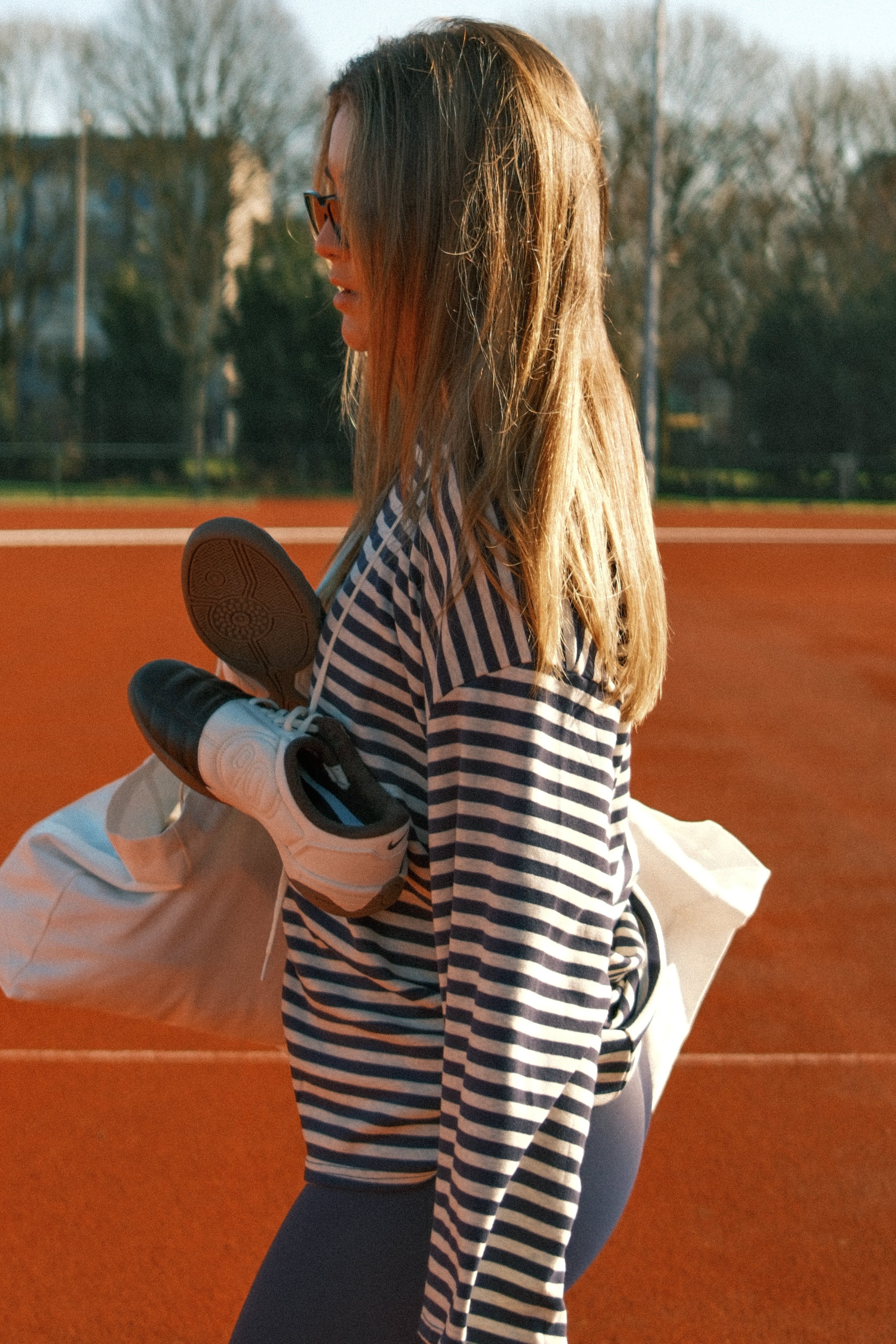 STRIPED MAE TEE NAVY