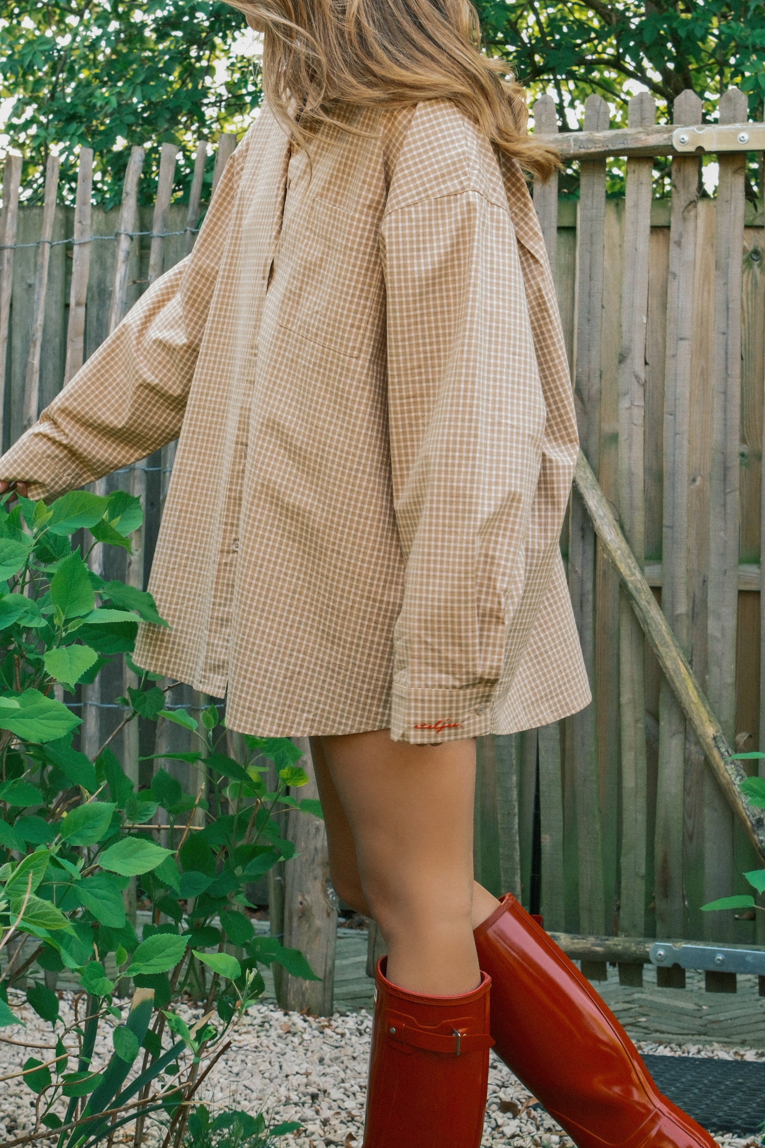 SIGNATURE ATELJEE SHIRT BEIGE