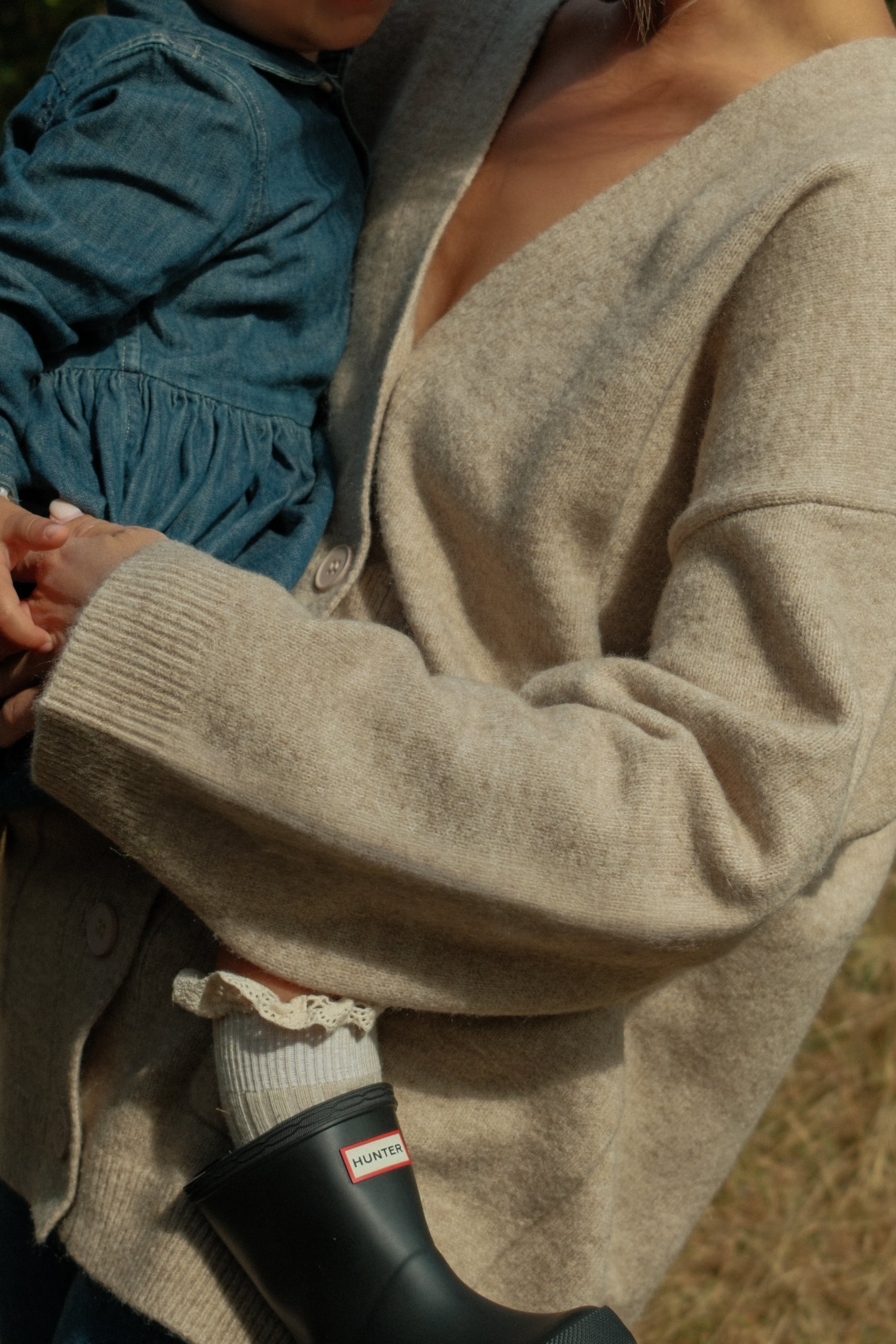 TAUPE CARDIGAN OVERSIZED