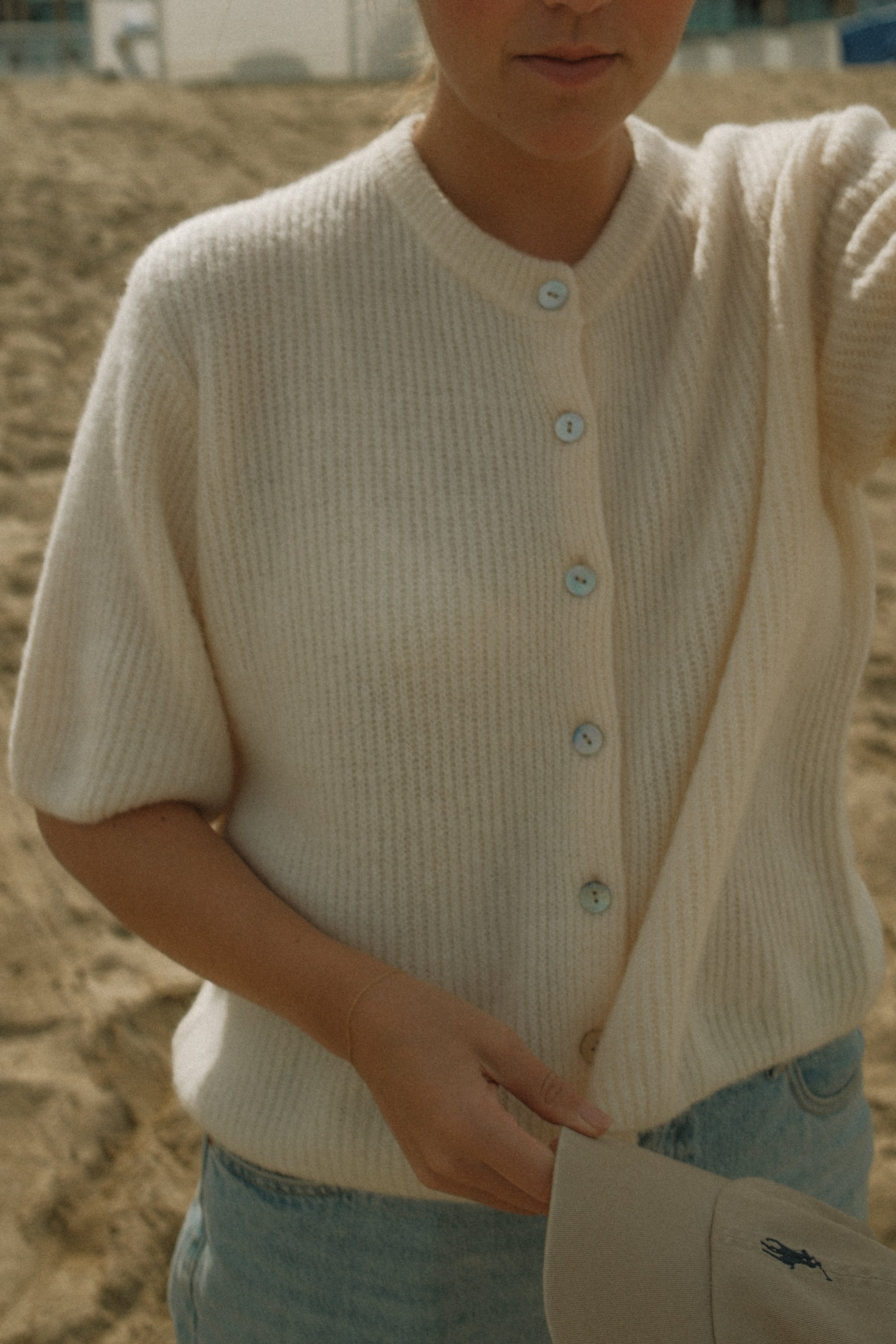 THE AMARA CARDIGAN OFF-WHITE