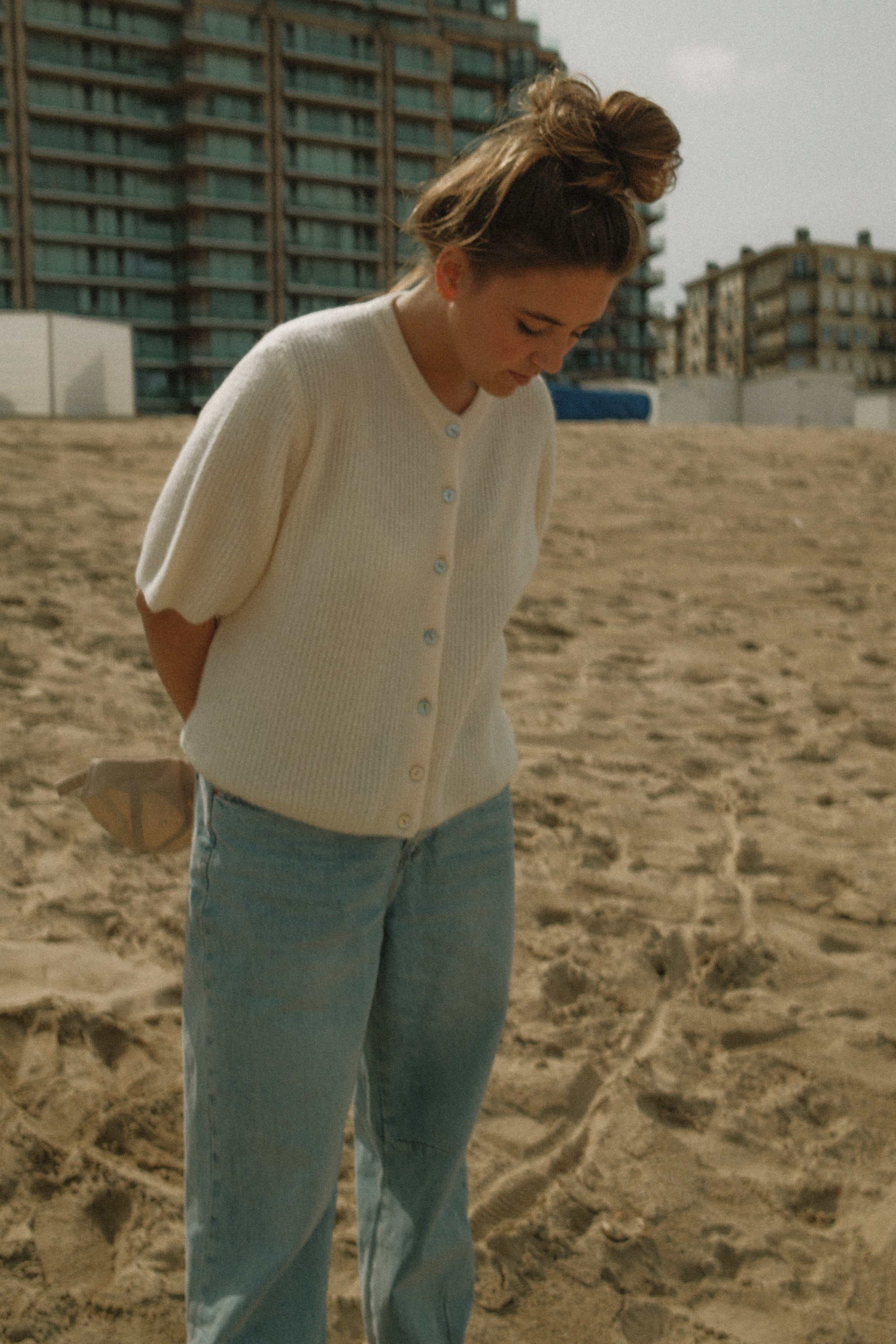 THE AMARA CARDIGAN OFF-WHITE