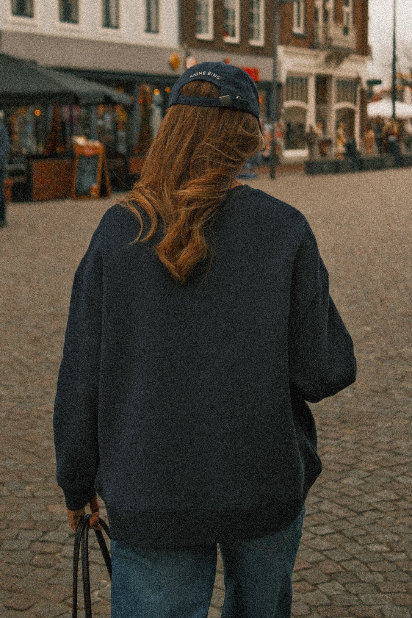 OVERSIZED MAE SWEATER NAVY