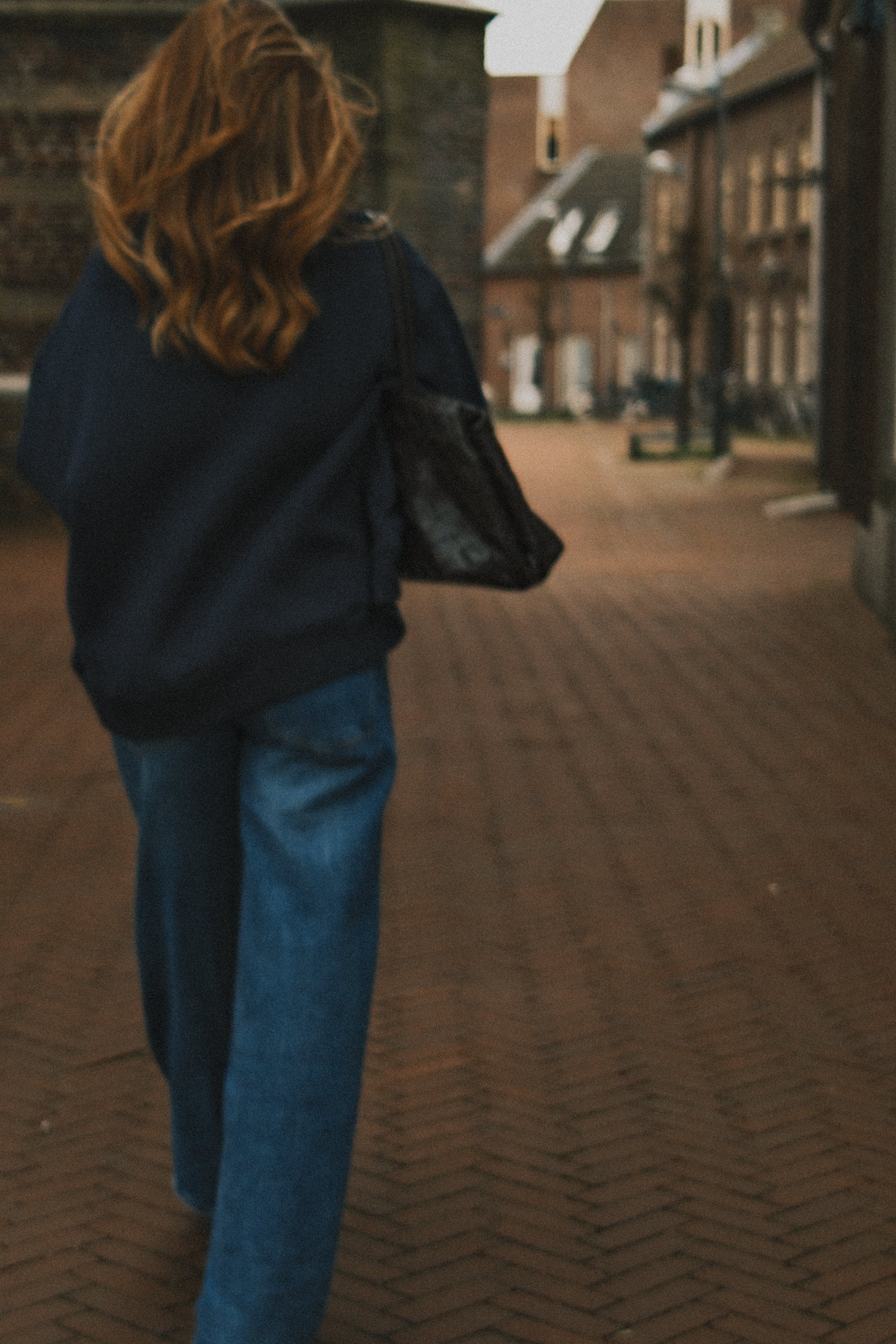 OVERSIZED MAE SWEATER NAVY