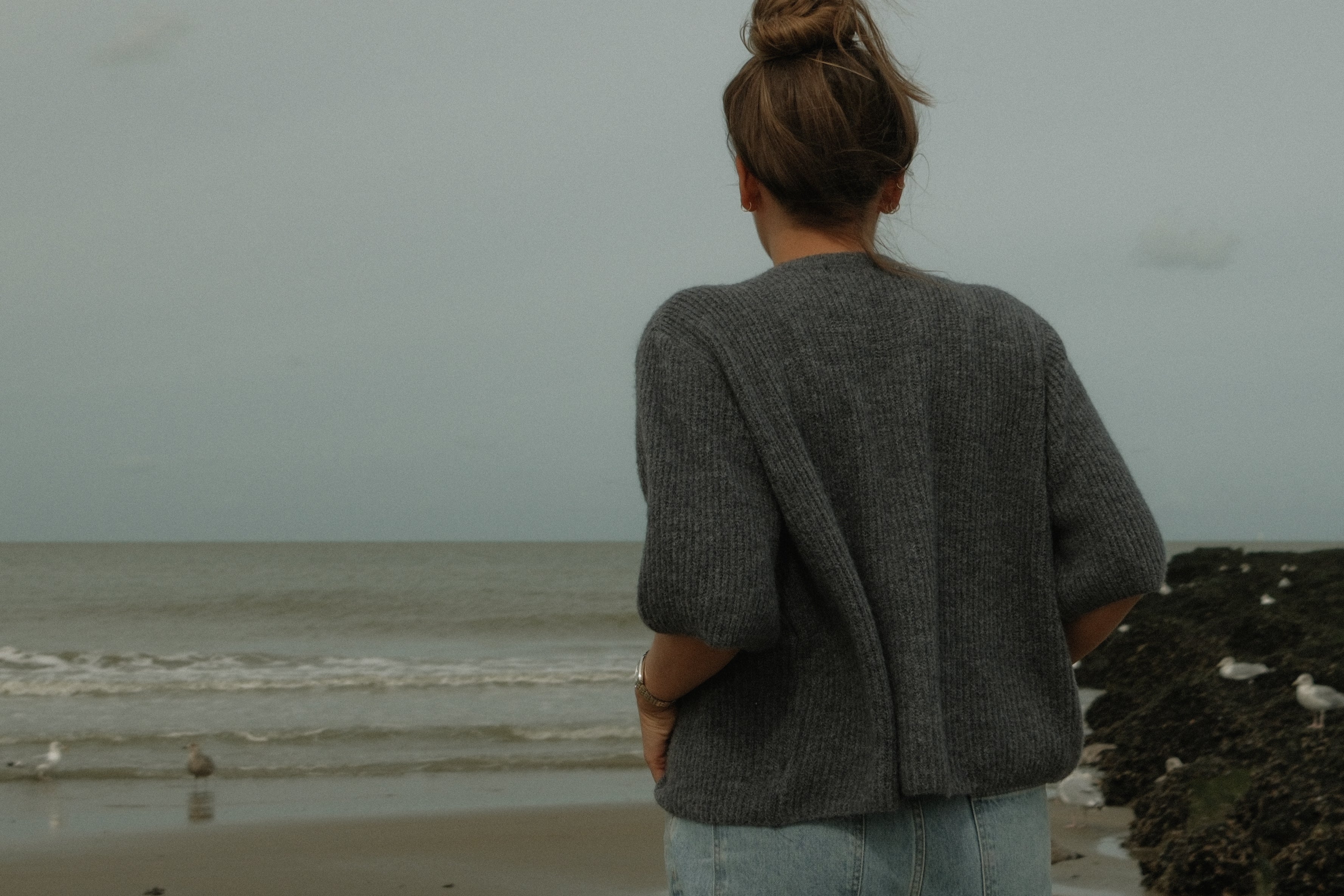 THE AMARA CARDIGAN GREY