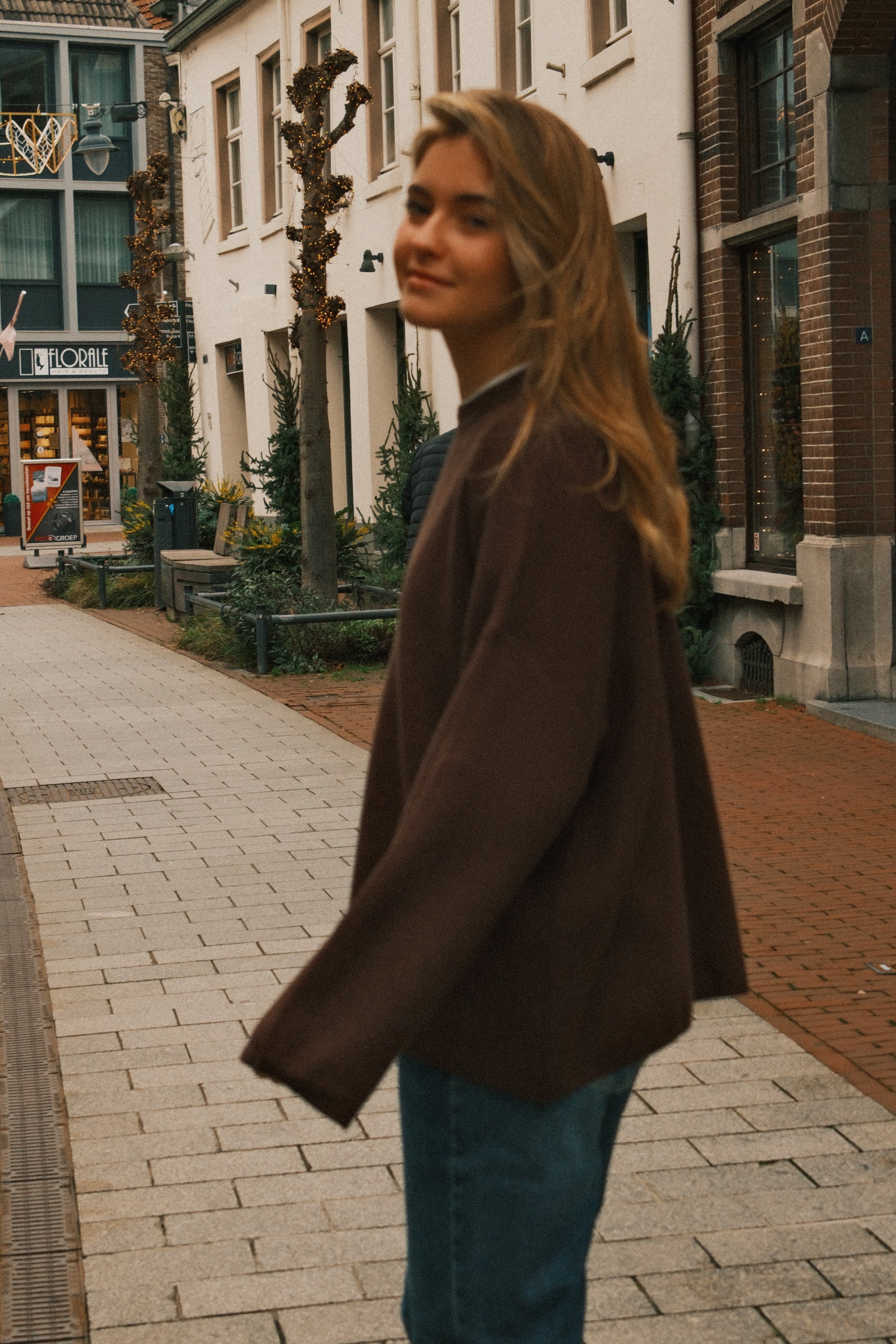 OVERSIZED ELLE SWEATER CHOCO