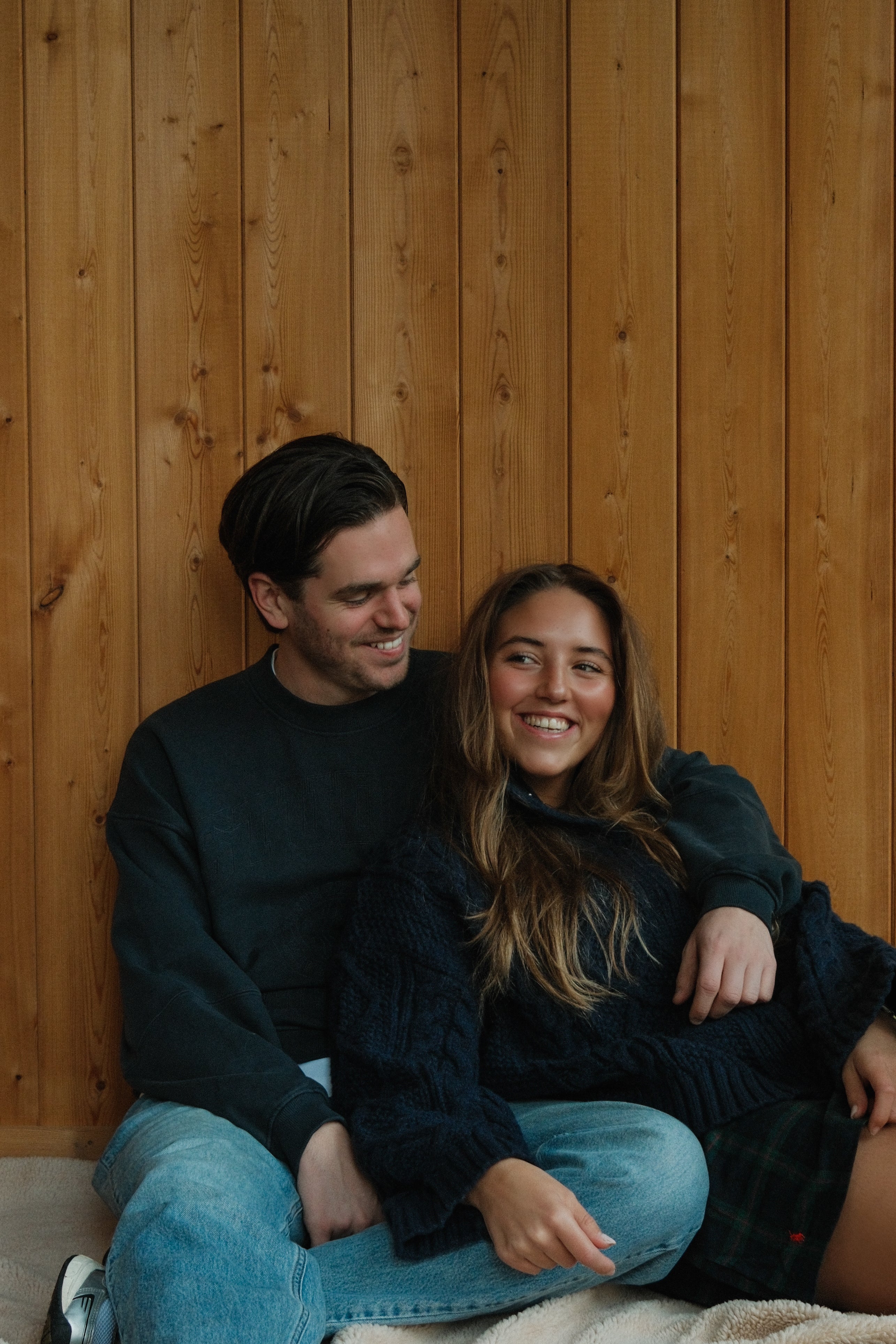 HERITAGE CABLE CARDIGAN NAVY