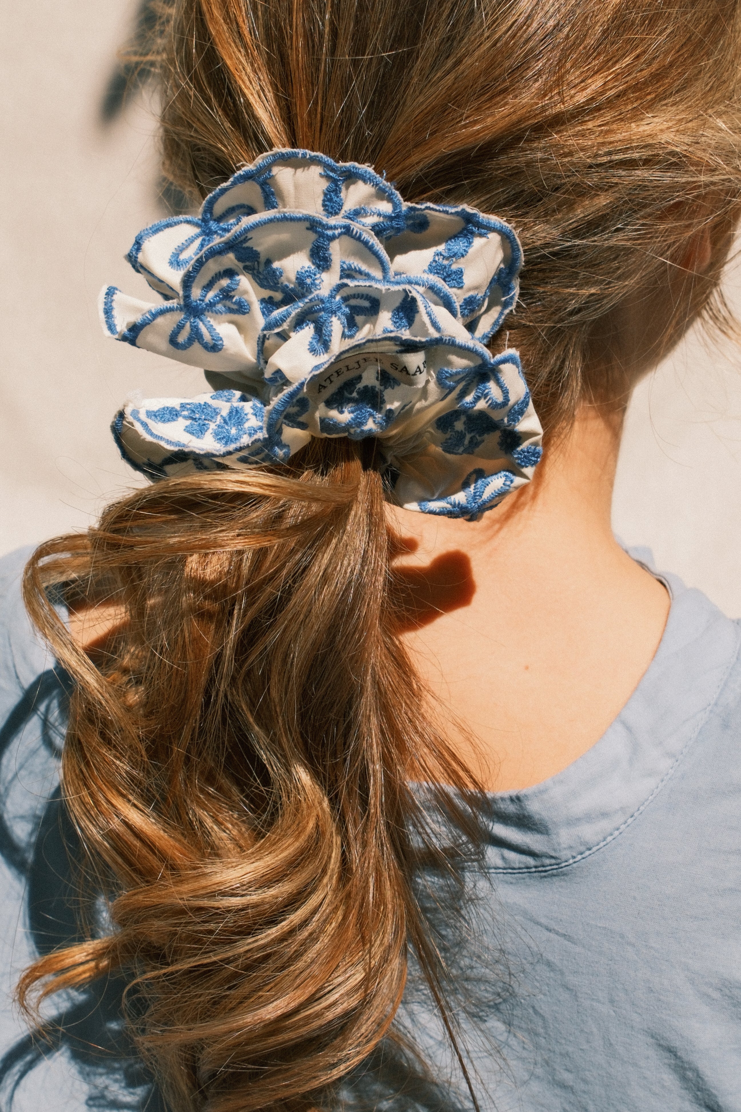 BLOOM SCRUNCHIE ROYAL BLUE