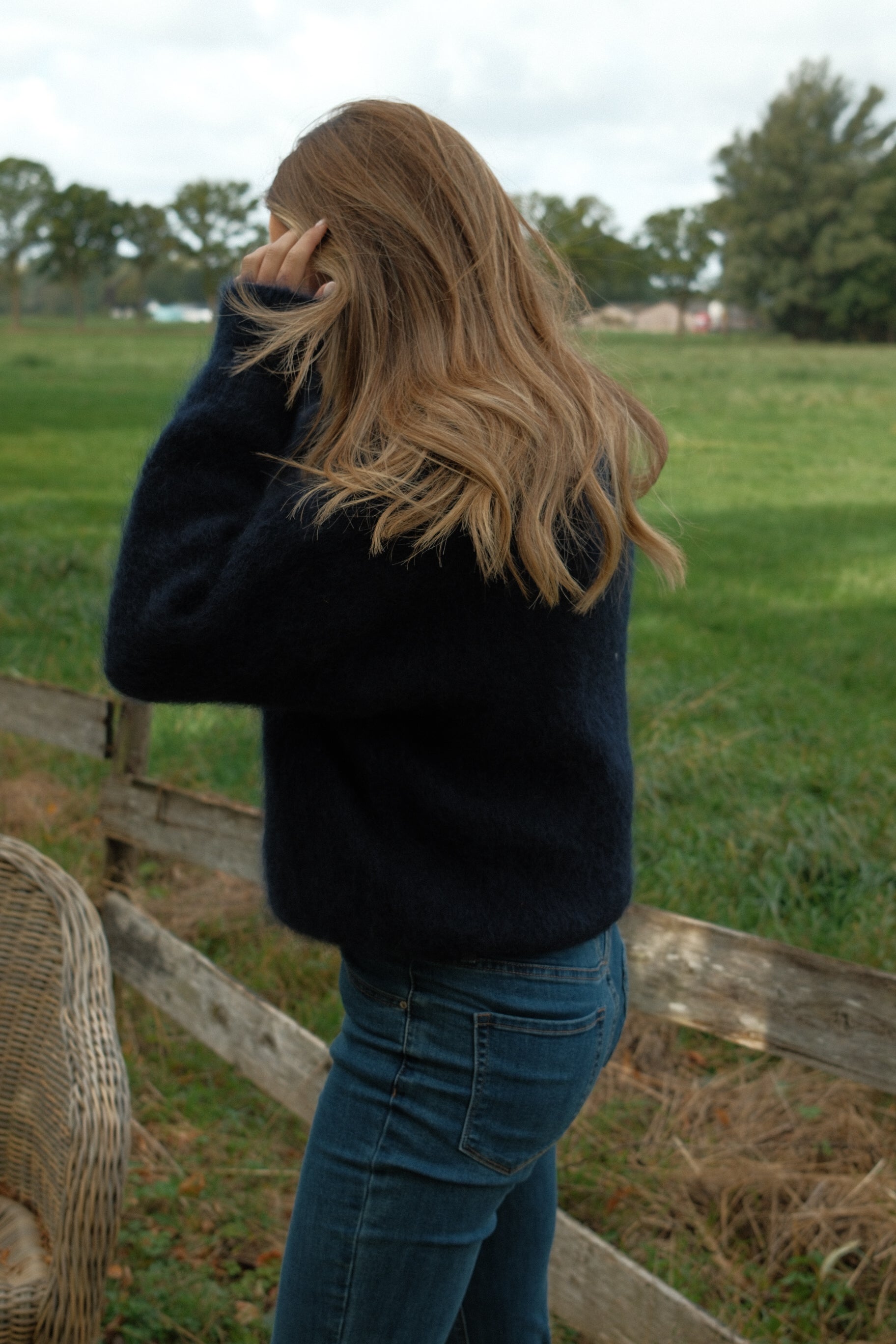 THE MOHAIR ELISE KNIT NAVY