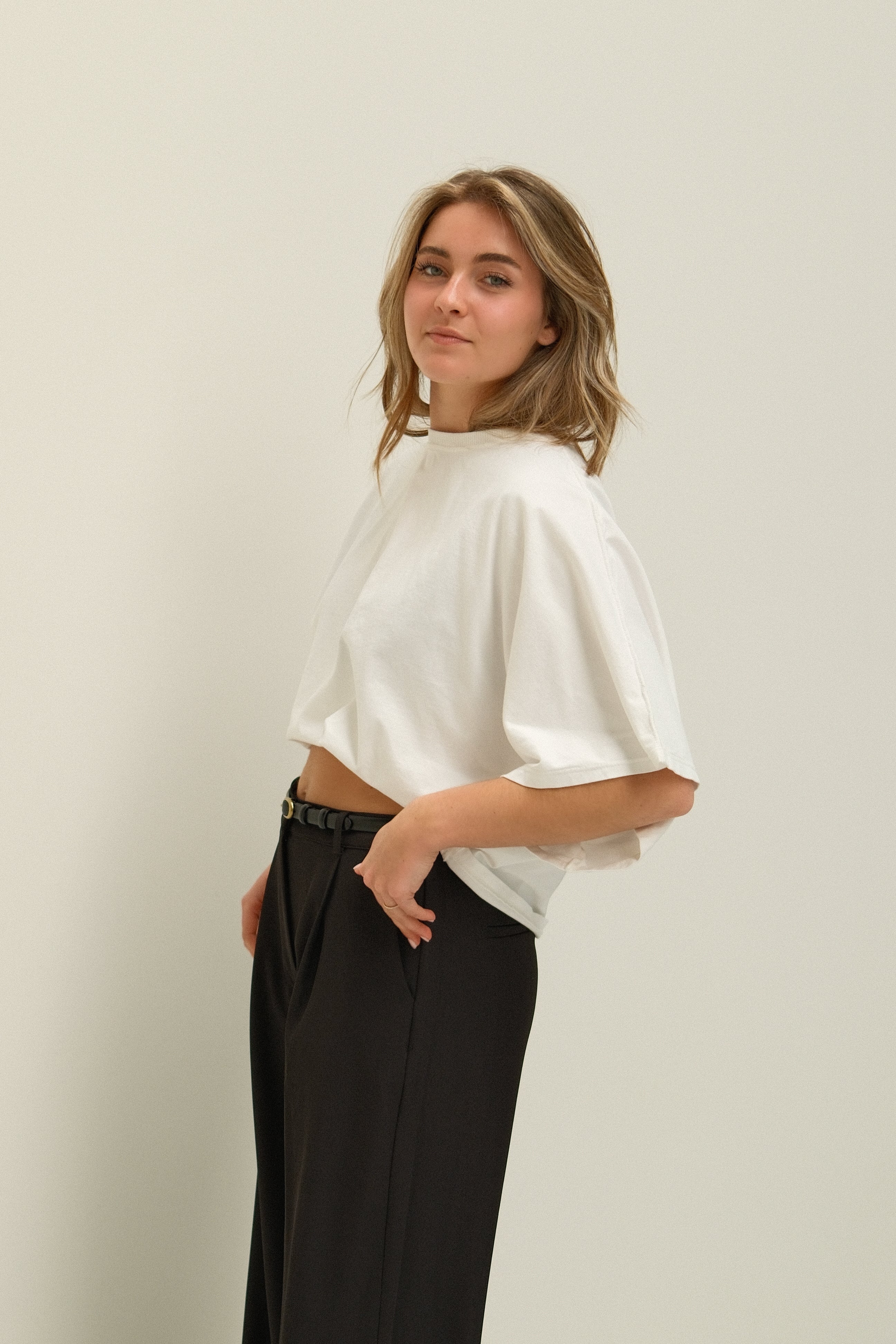 WIDE SLEEVE SAAR TEE WHITE