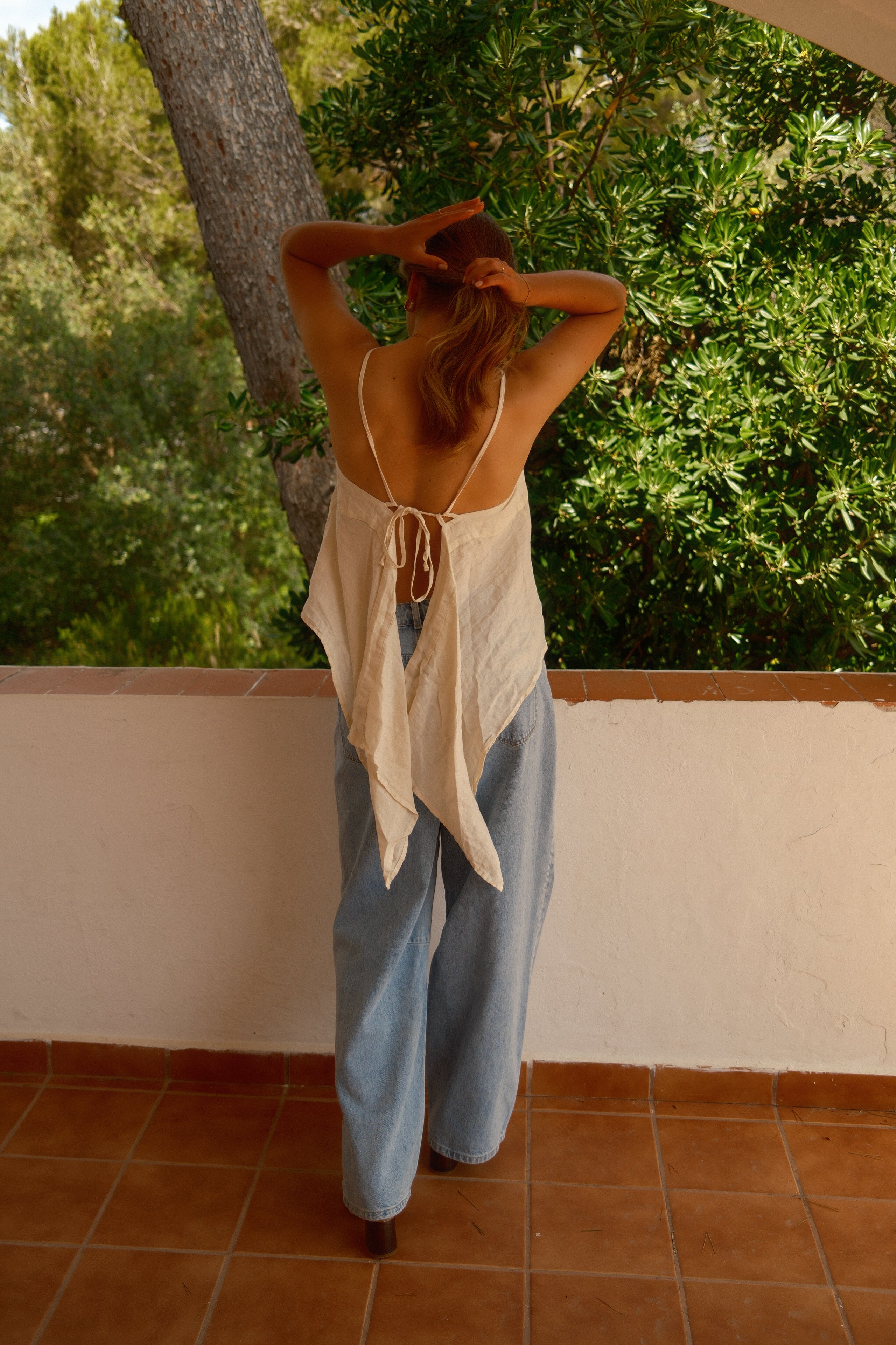 100% LINNEN FLOWY TOP ECRU