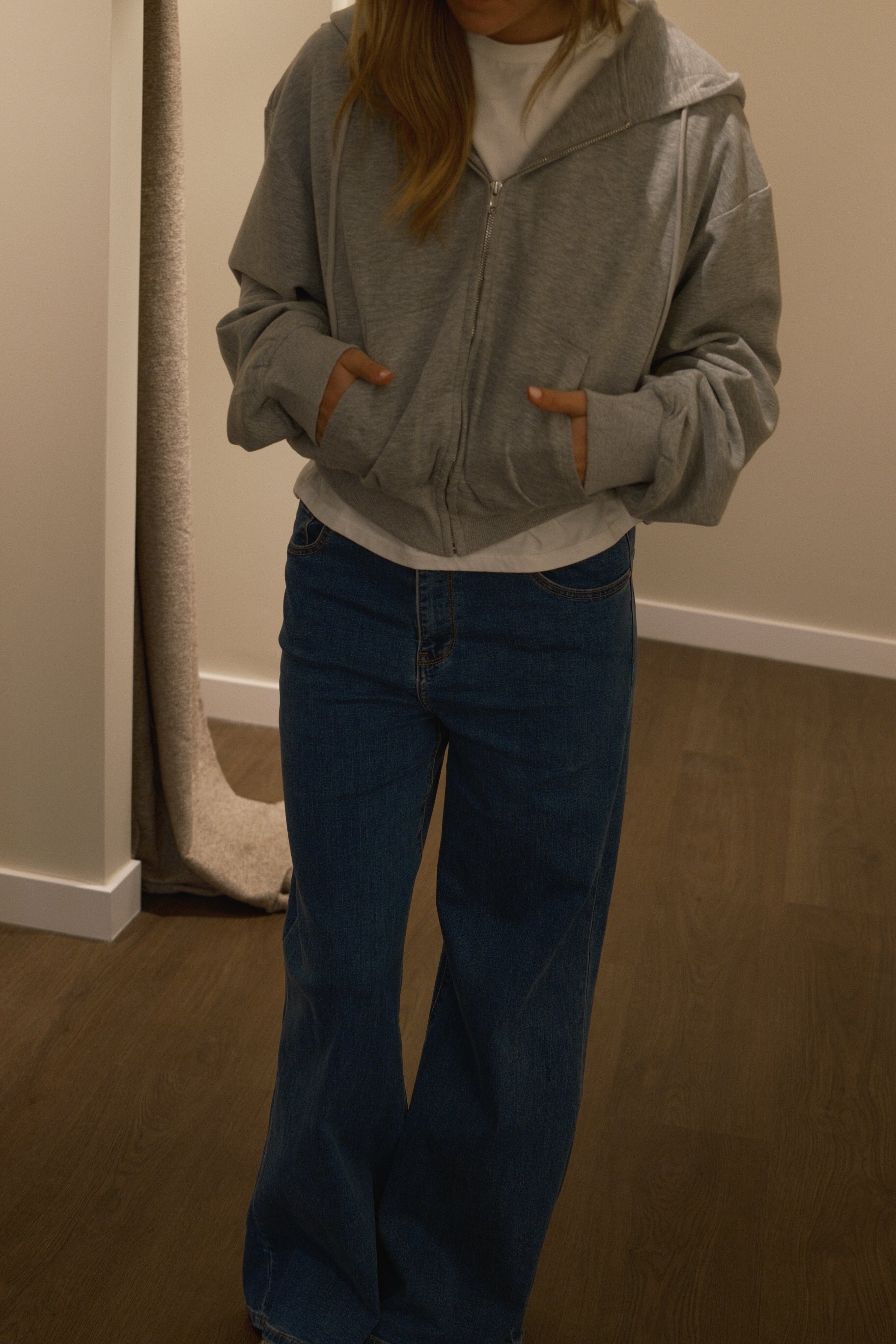 ZIP HOODIE GREY