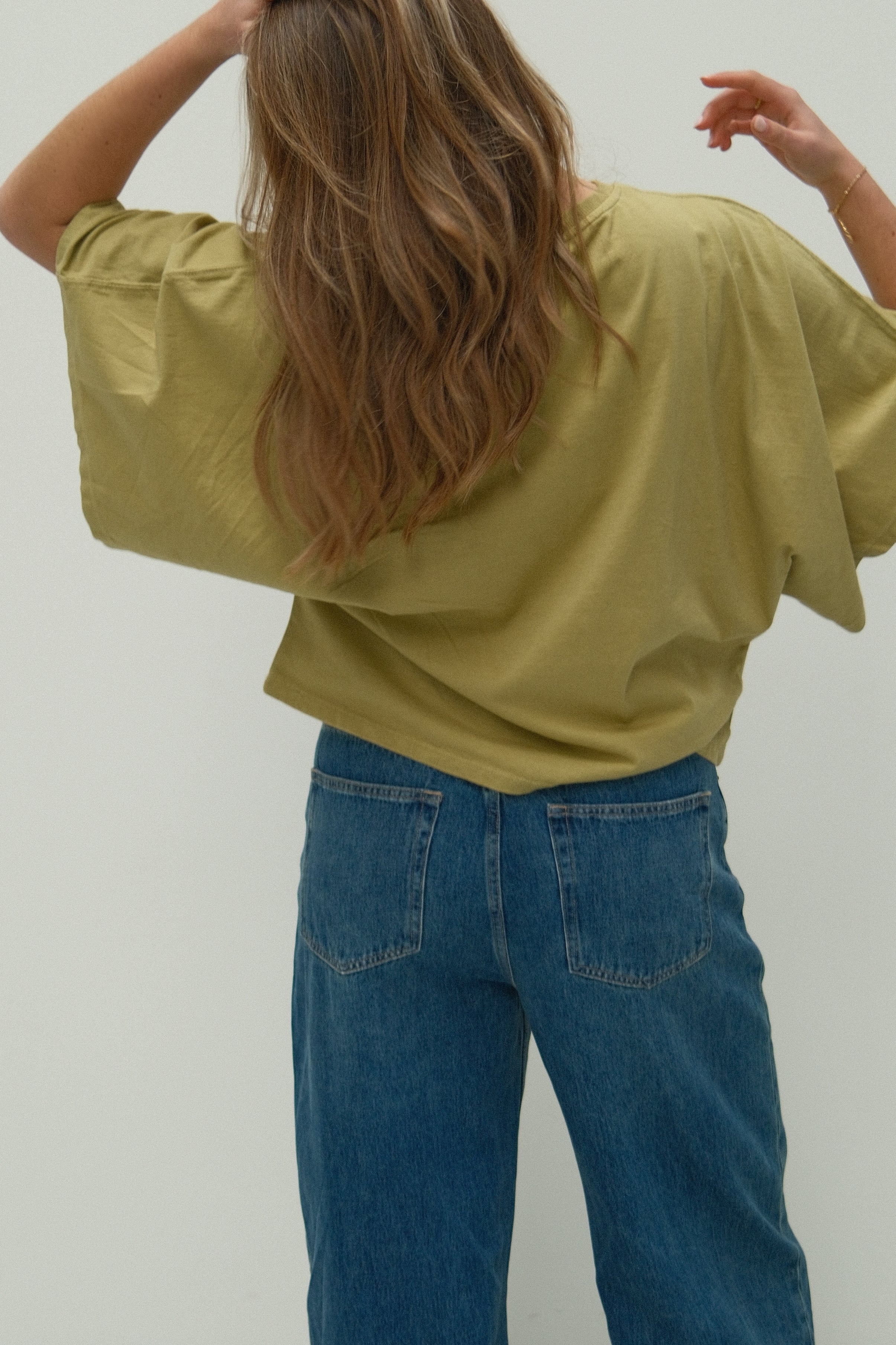 WIDE SLEEVE SAAR TEE OLIVE GREEN