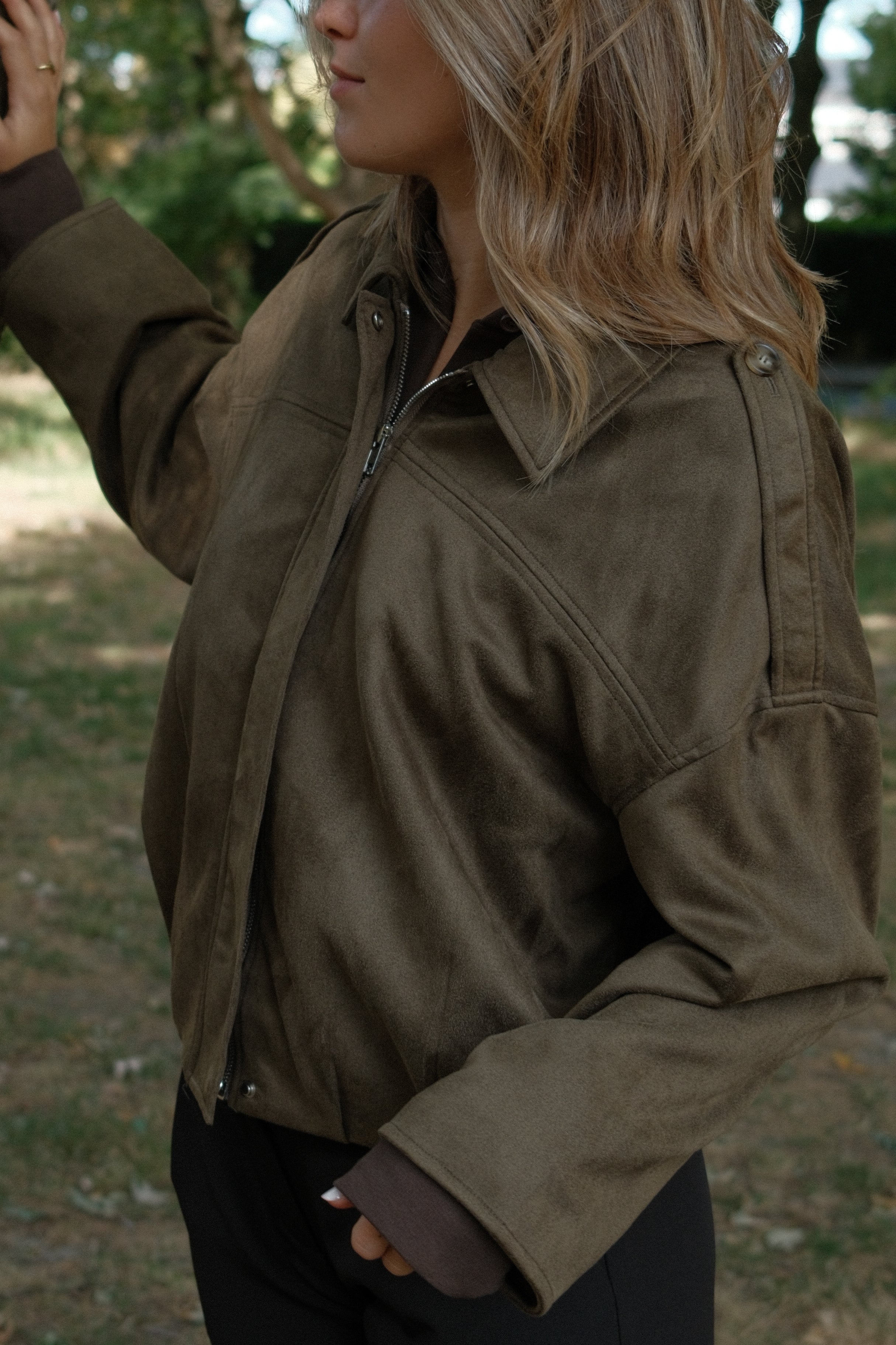 BOMBER SUEDE ARMY GREEN