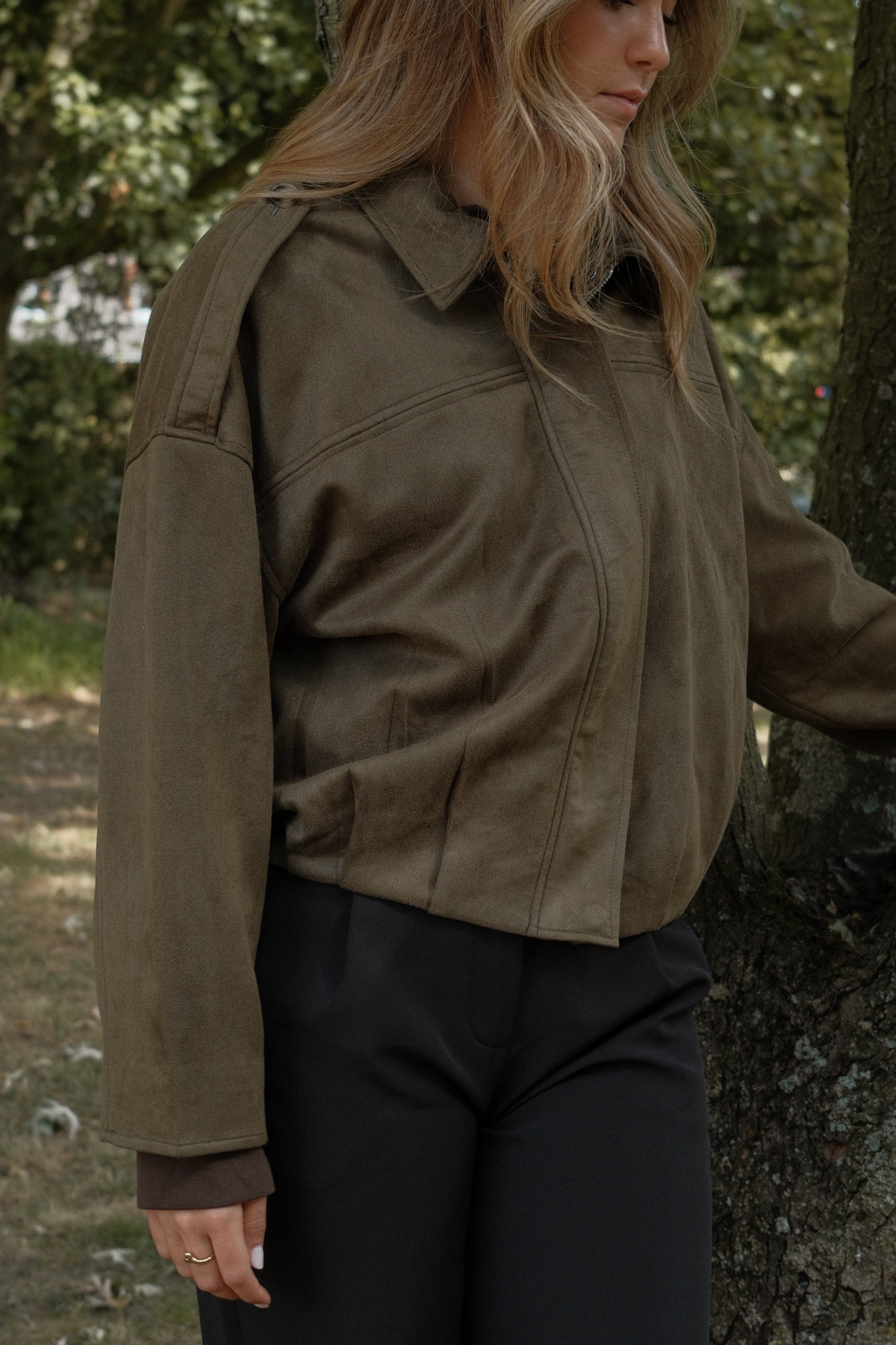 BOMBER SUEDE ARMY GREEN