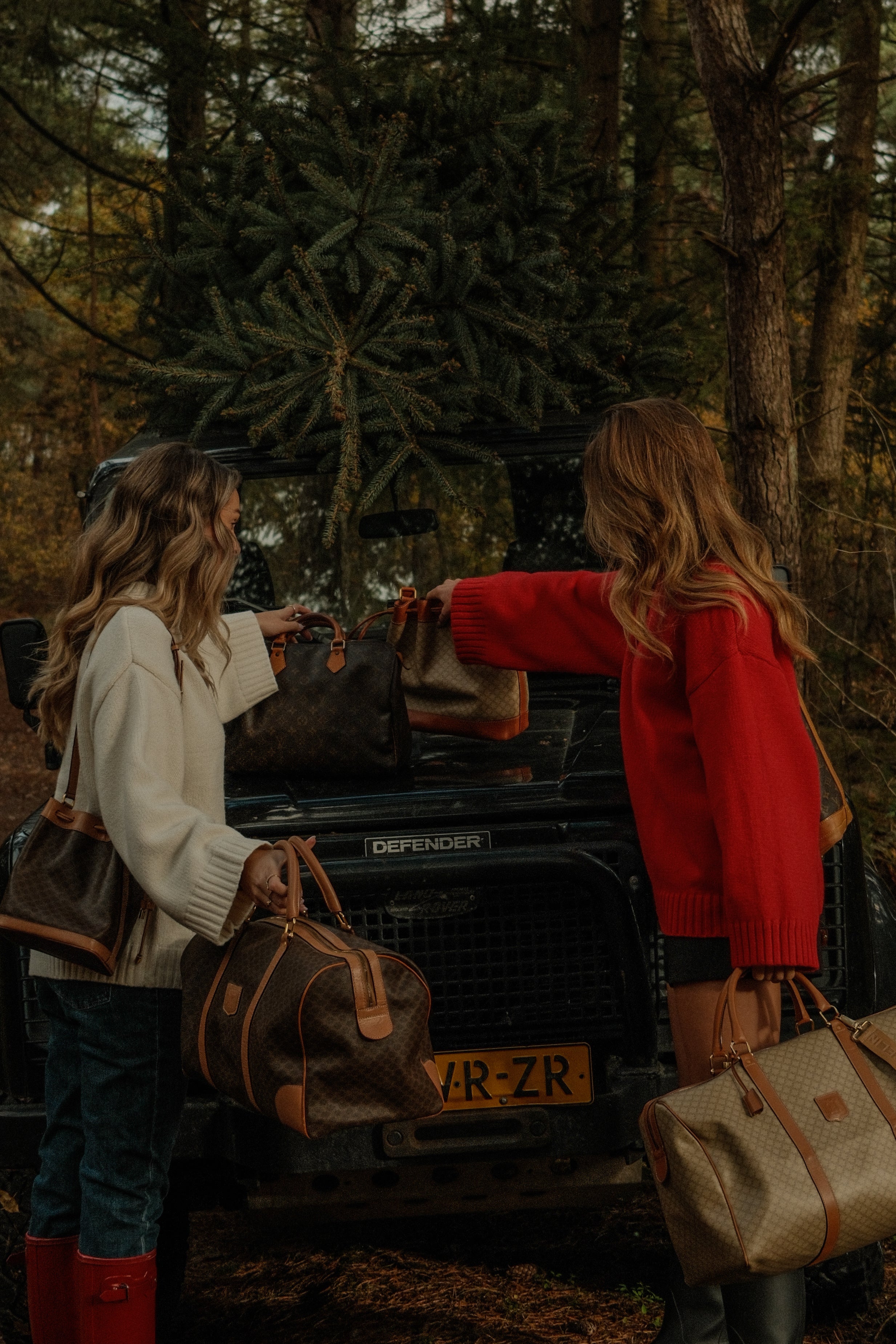 VIENNA COL KNIT WHITE