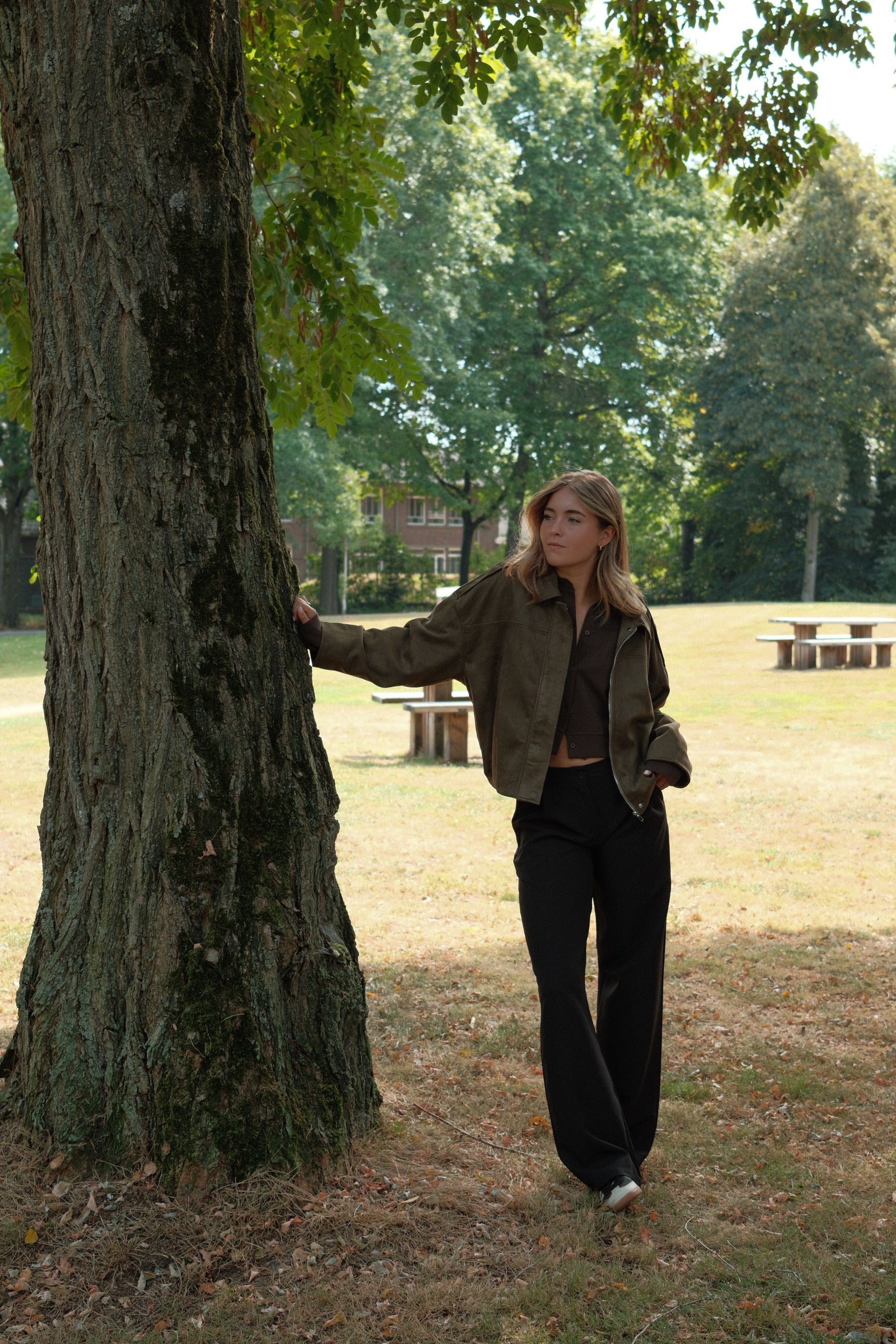 BOMBER SUEDE ARMY GREEN