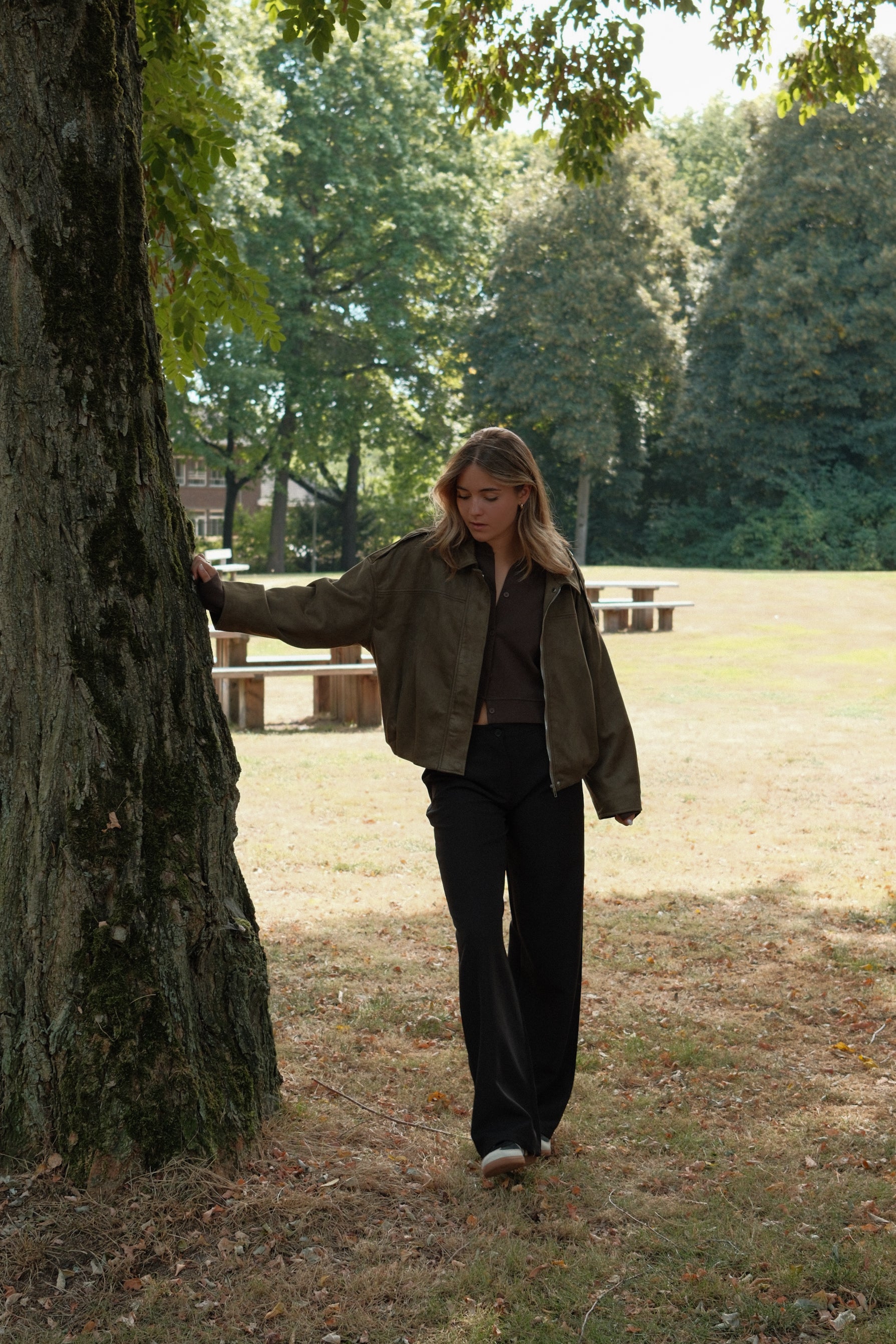 BOMBER SUEDE ARMY GREEN