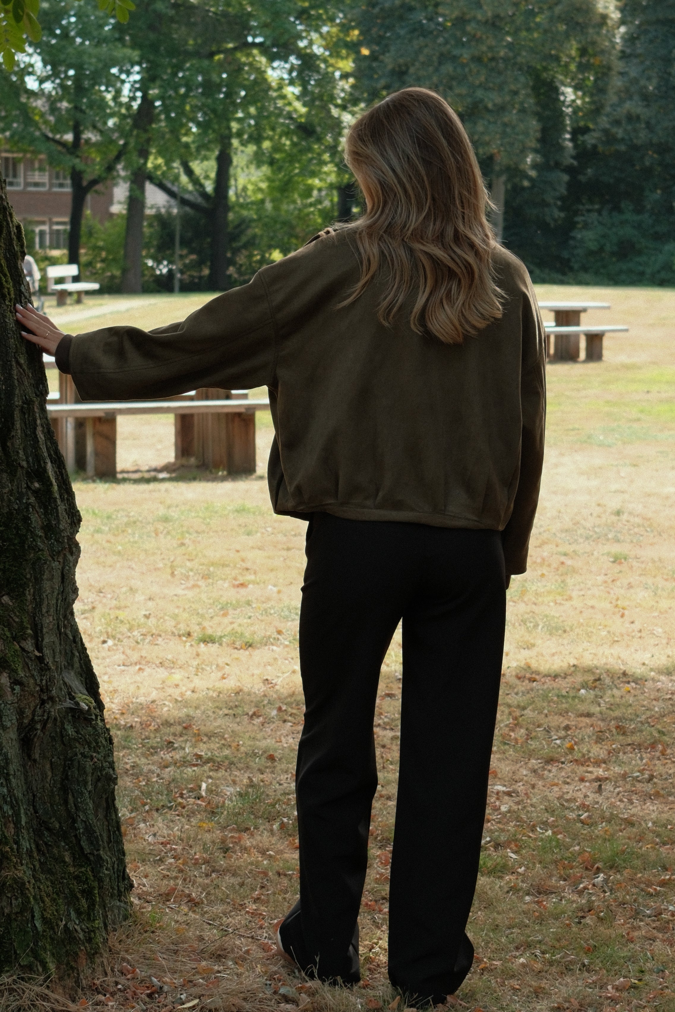 BOMBER SUEDE ARMY GREEN