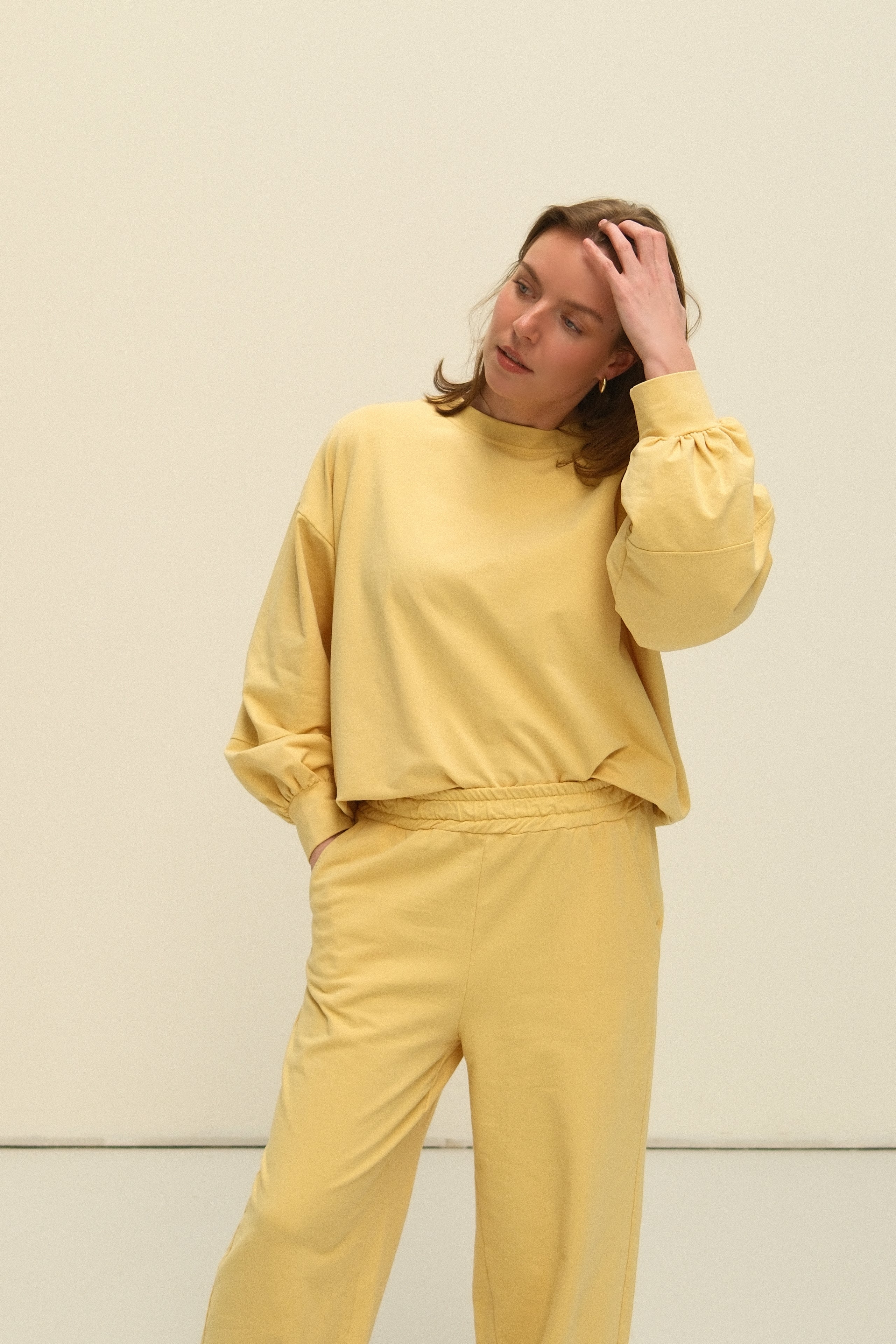 SLOW MORNING SWEATER YELLOW