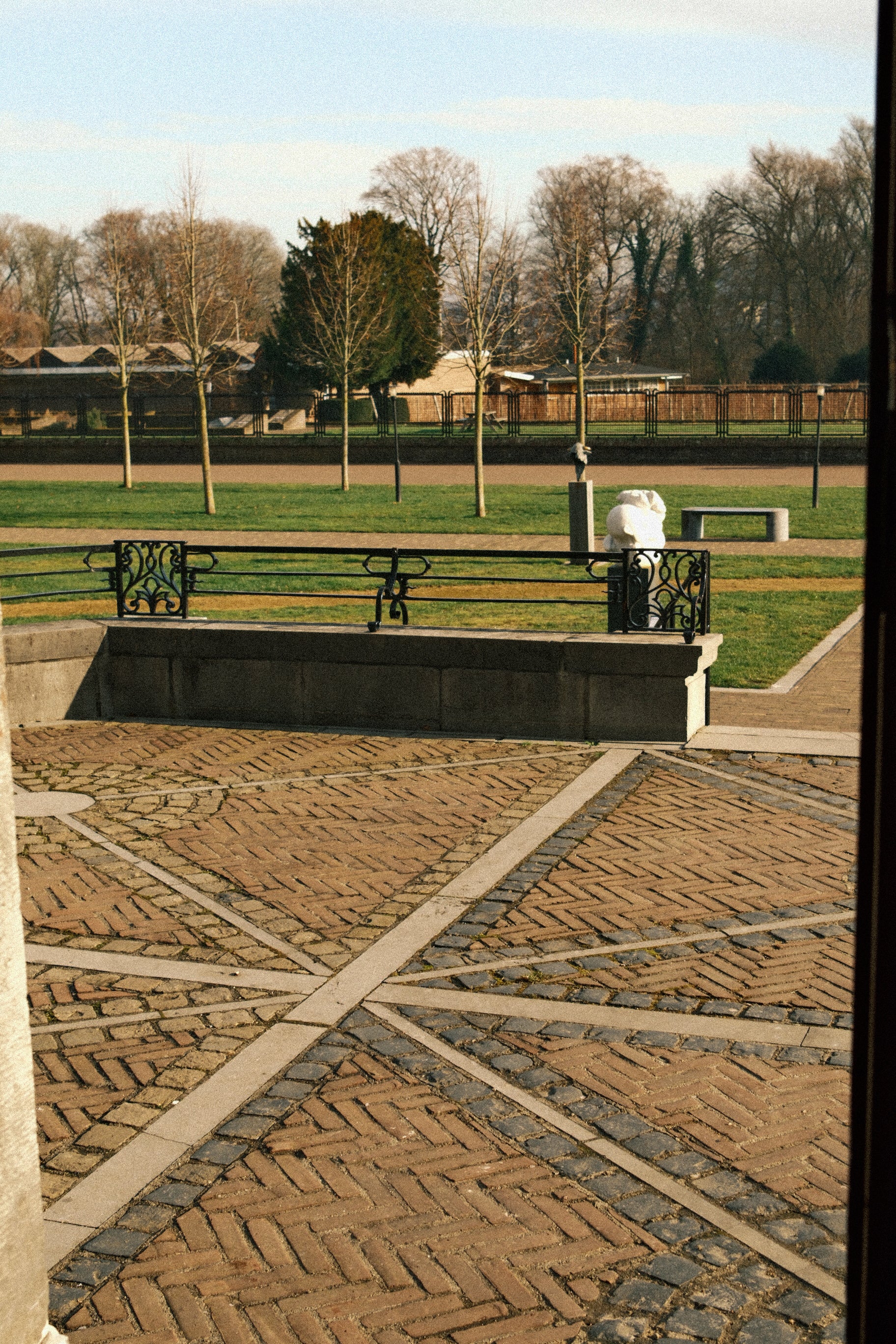 OSLO BUTTON KNIT GREY