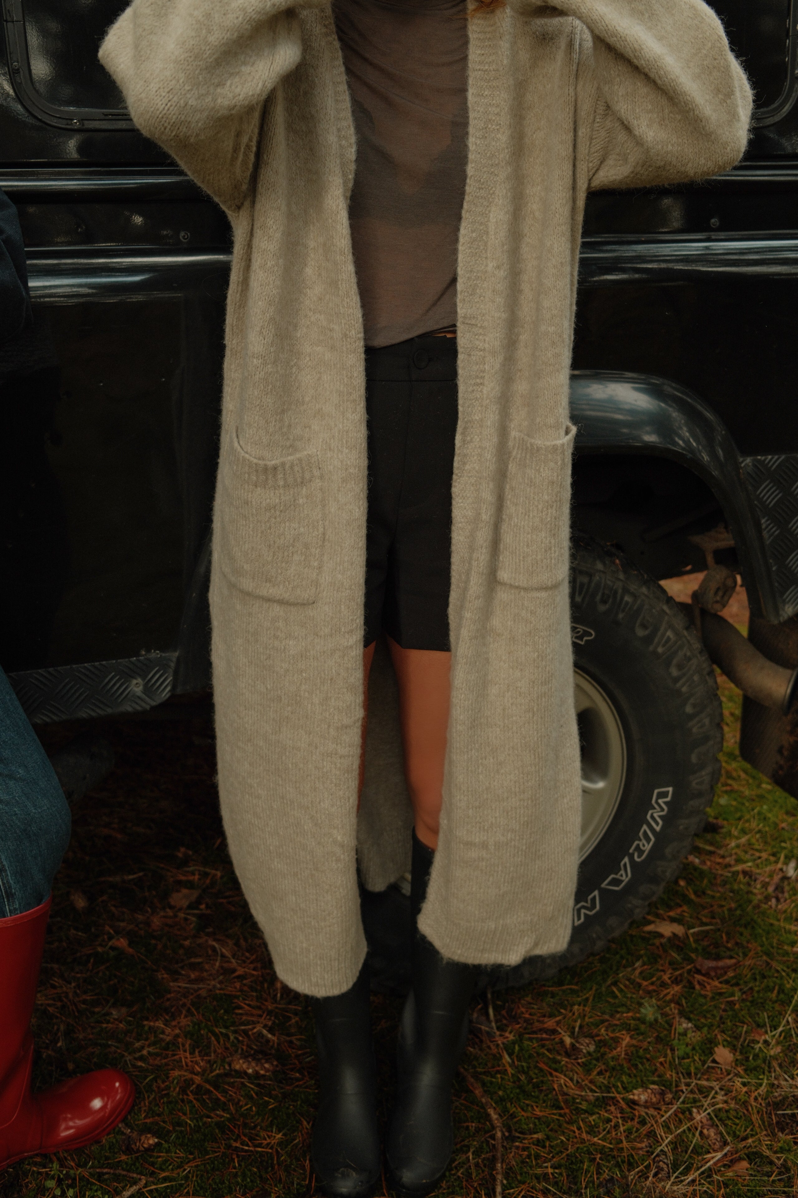 THE ASPEN CARDIGAN BEIGE