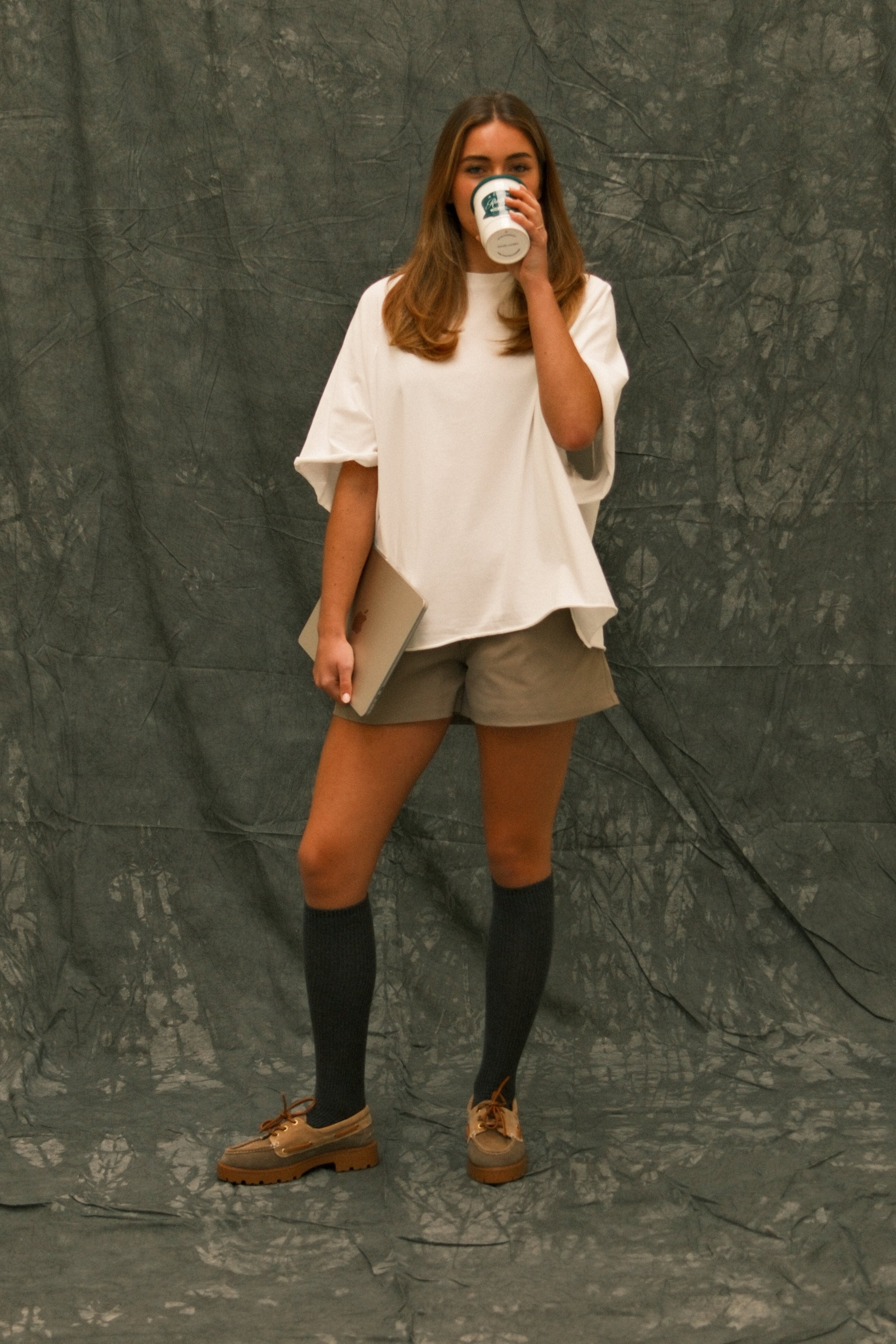 PRE-ORDER: OVERSIZED ESSENTIAL TEE WHITE