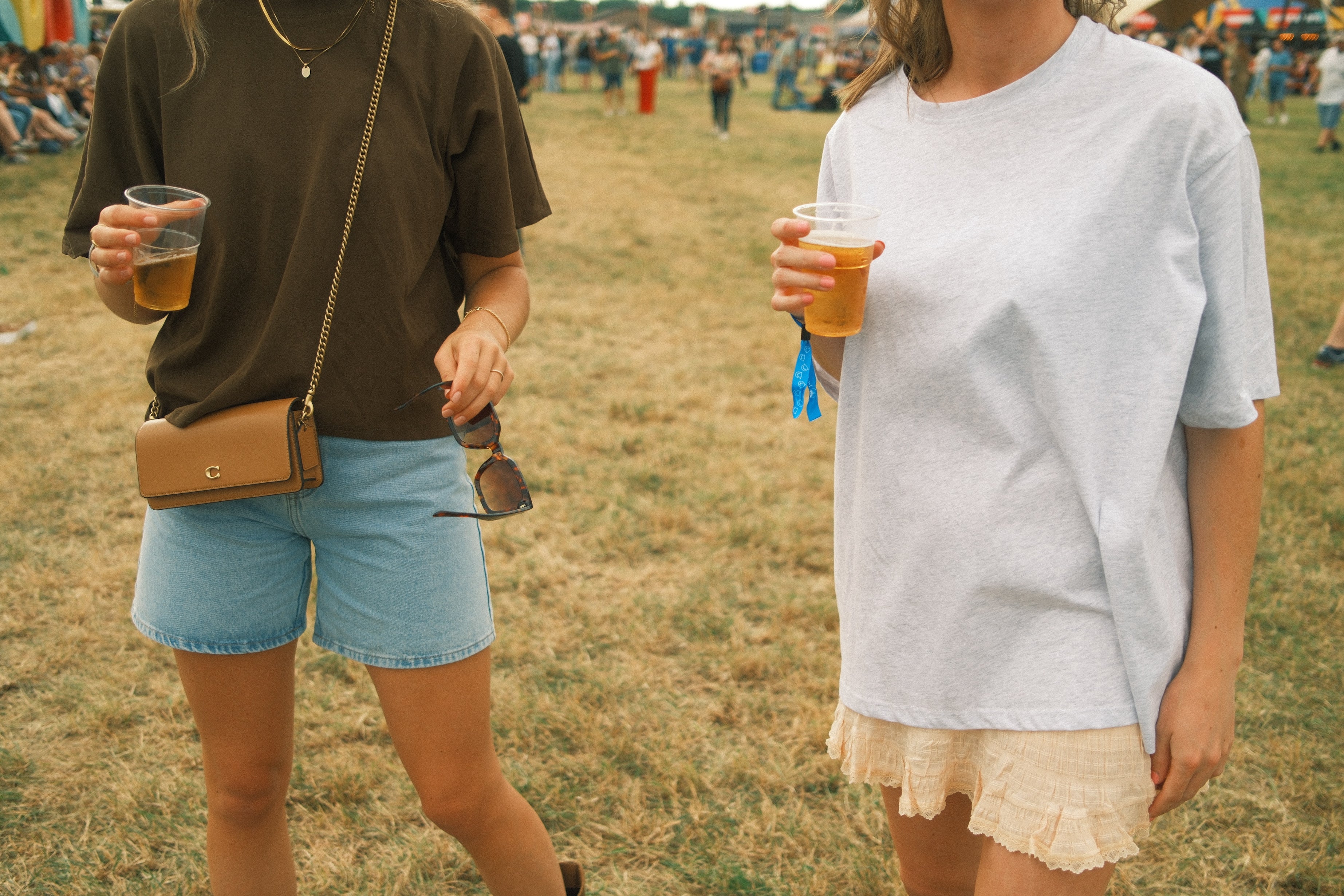 ANNA BASIC ESSENTIAL OVERSIZED TEE GREY