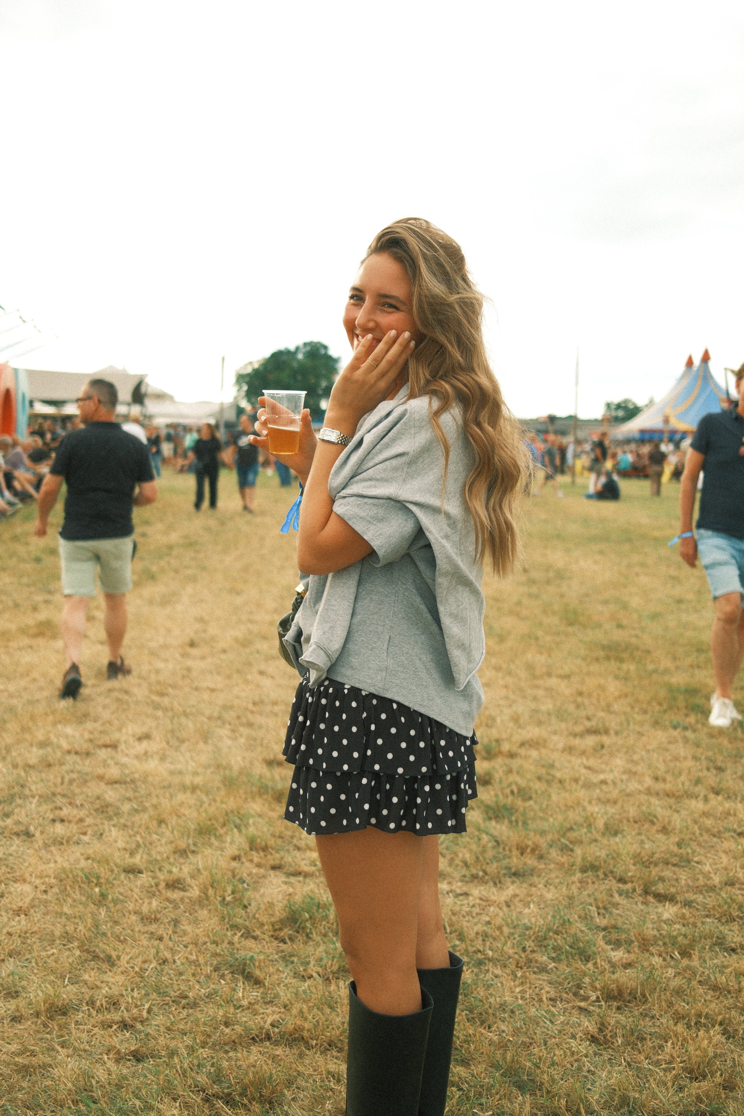 OVERSIZED MILA TEE GREY