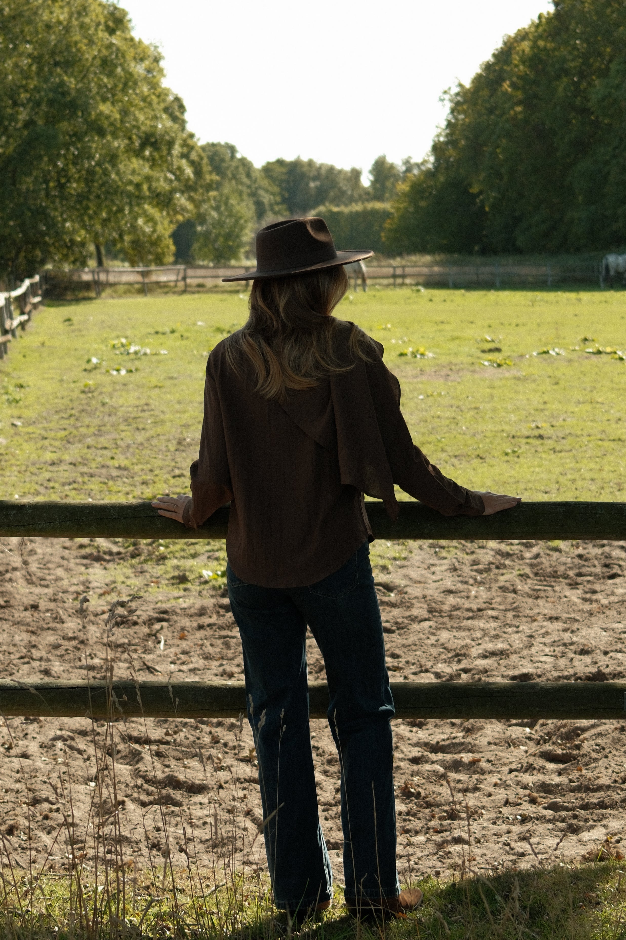 THE NOMAD TOP BROWN