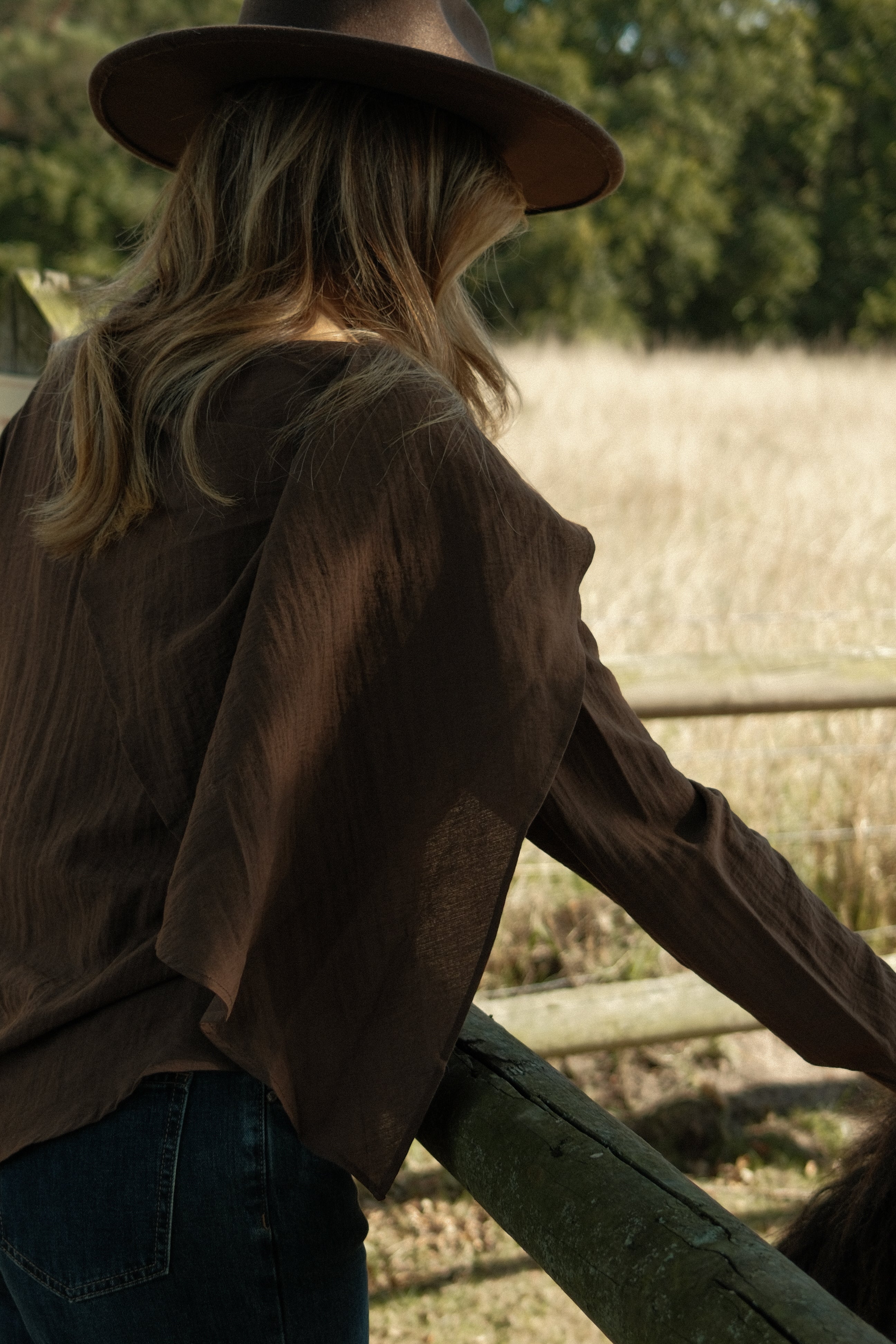 THE NOMAD TOP BROWN
