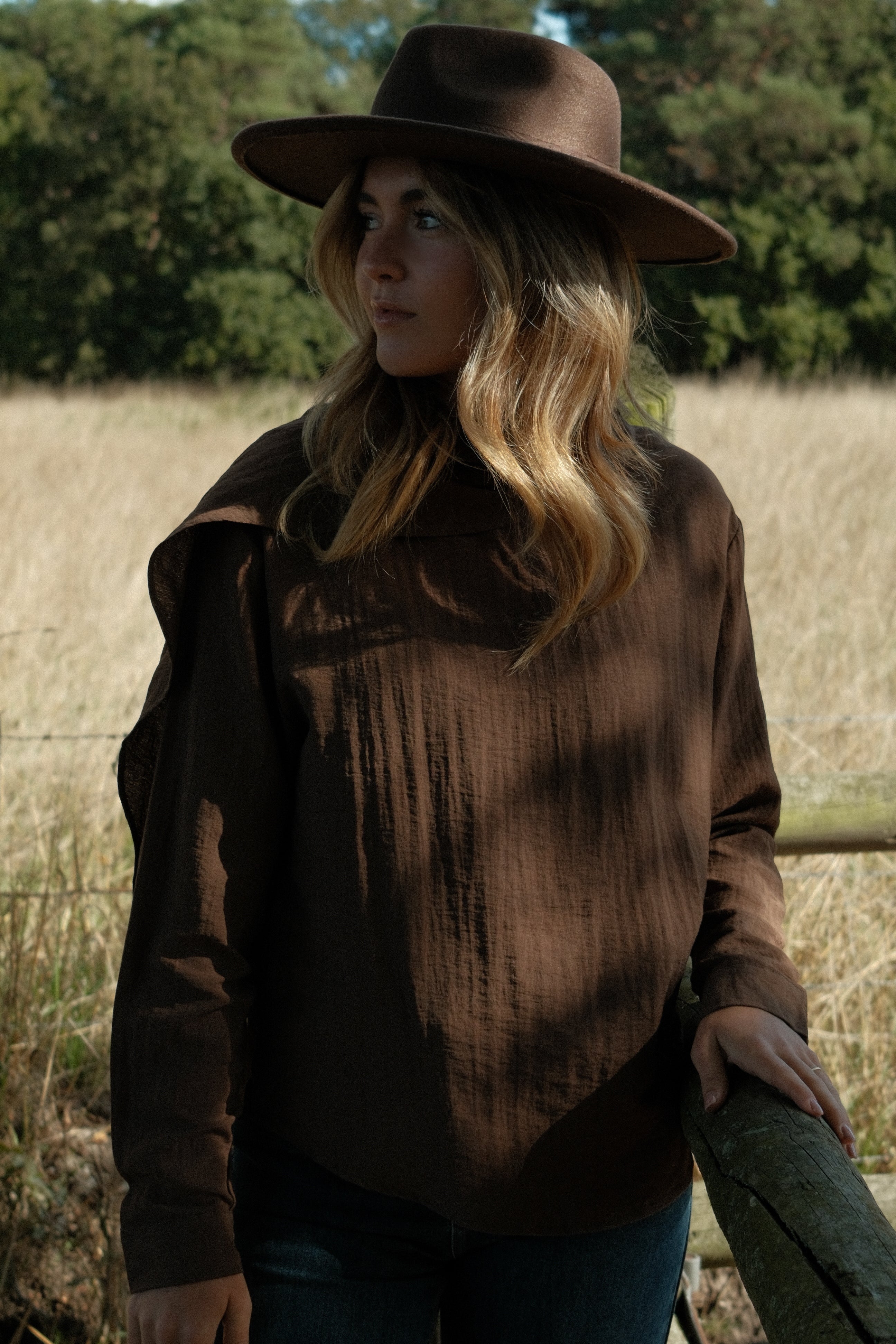 THE NOMAD TOP BROWN