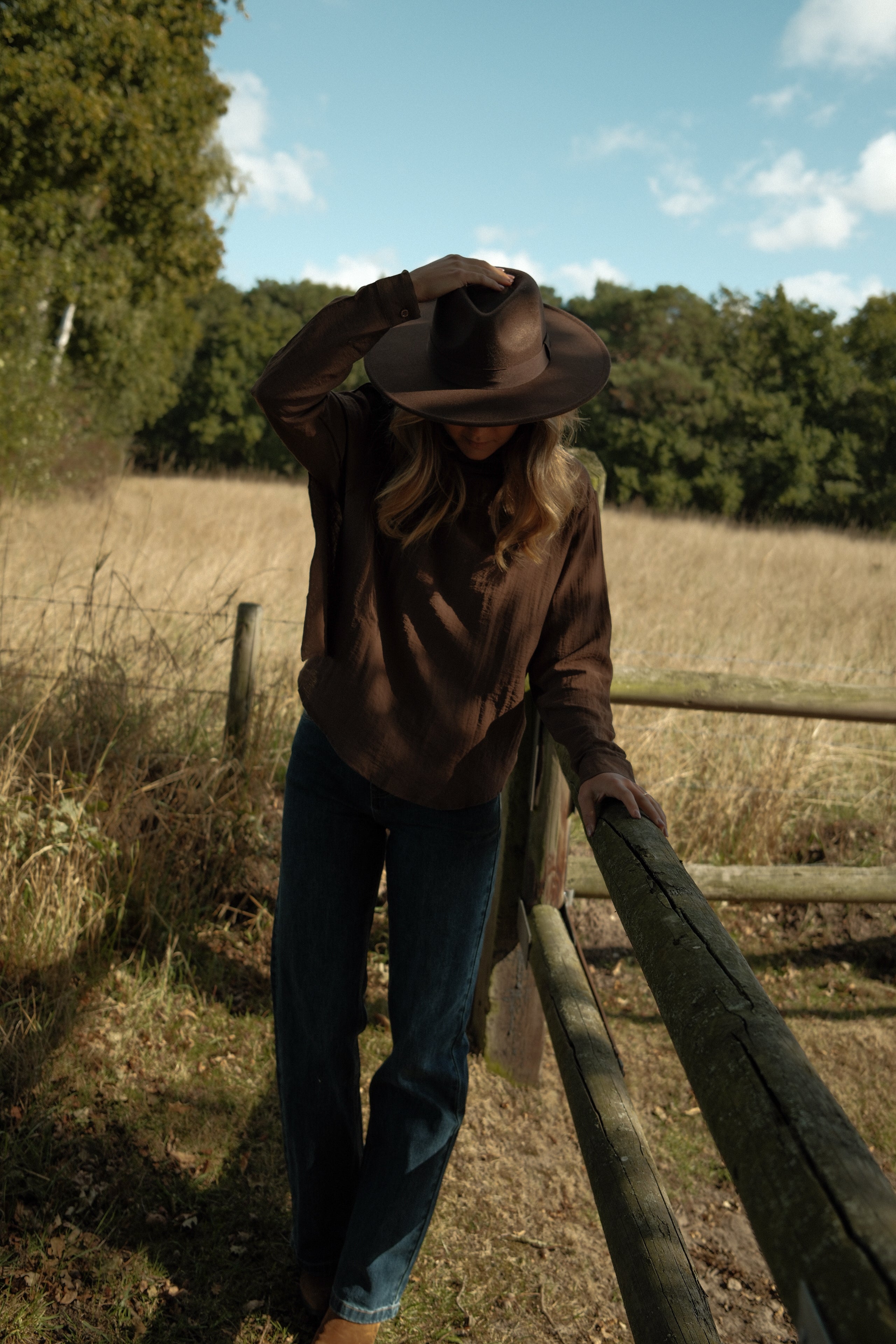 THE NOMAD TOP BROWN