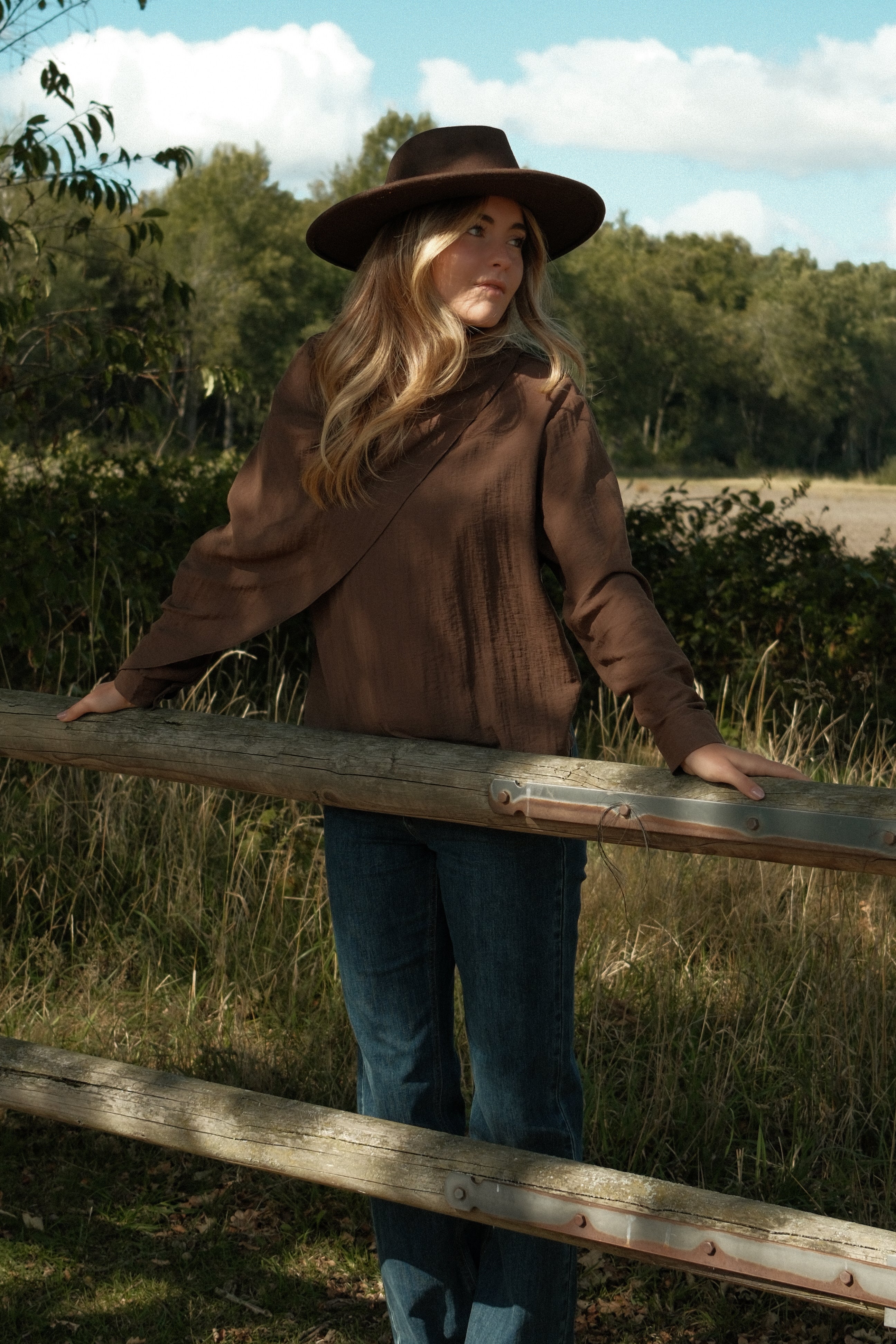 THE NOMAD TOP BROWN