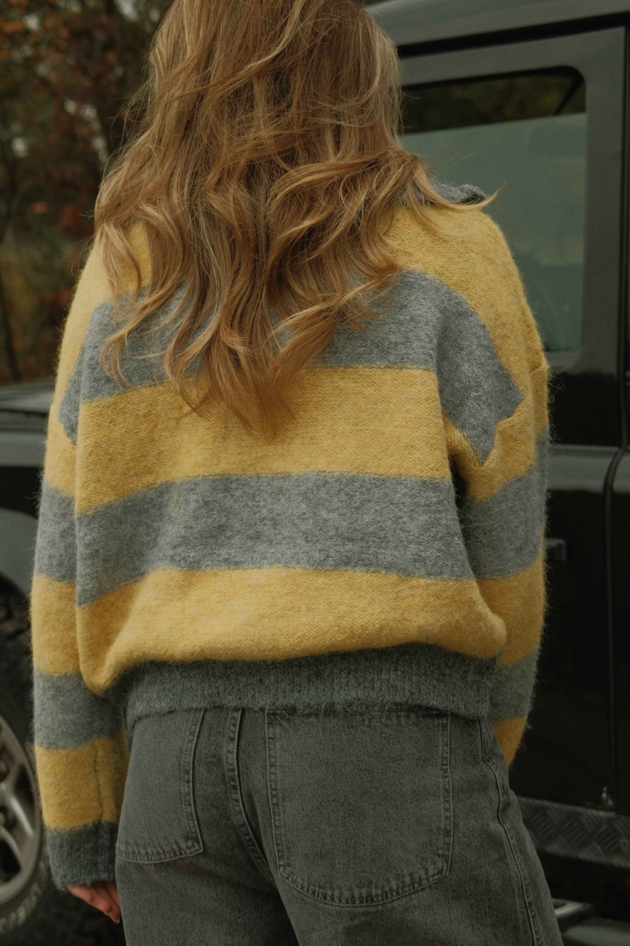 BOLD STRIPE ZIP KNIT YELLOW/GREY