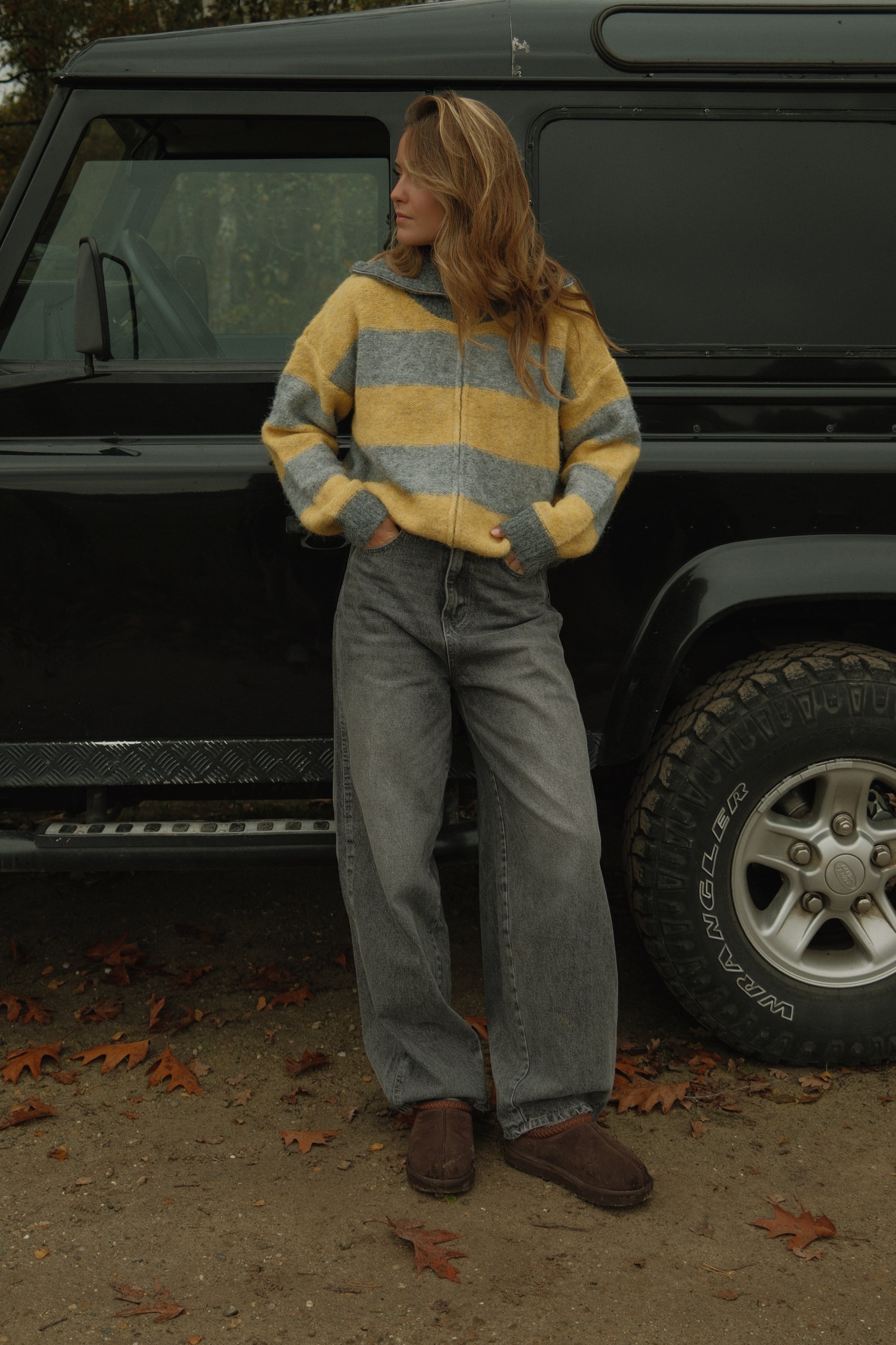 THE RELAXED BALLOON JEANS GREY