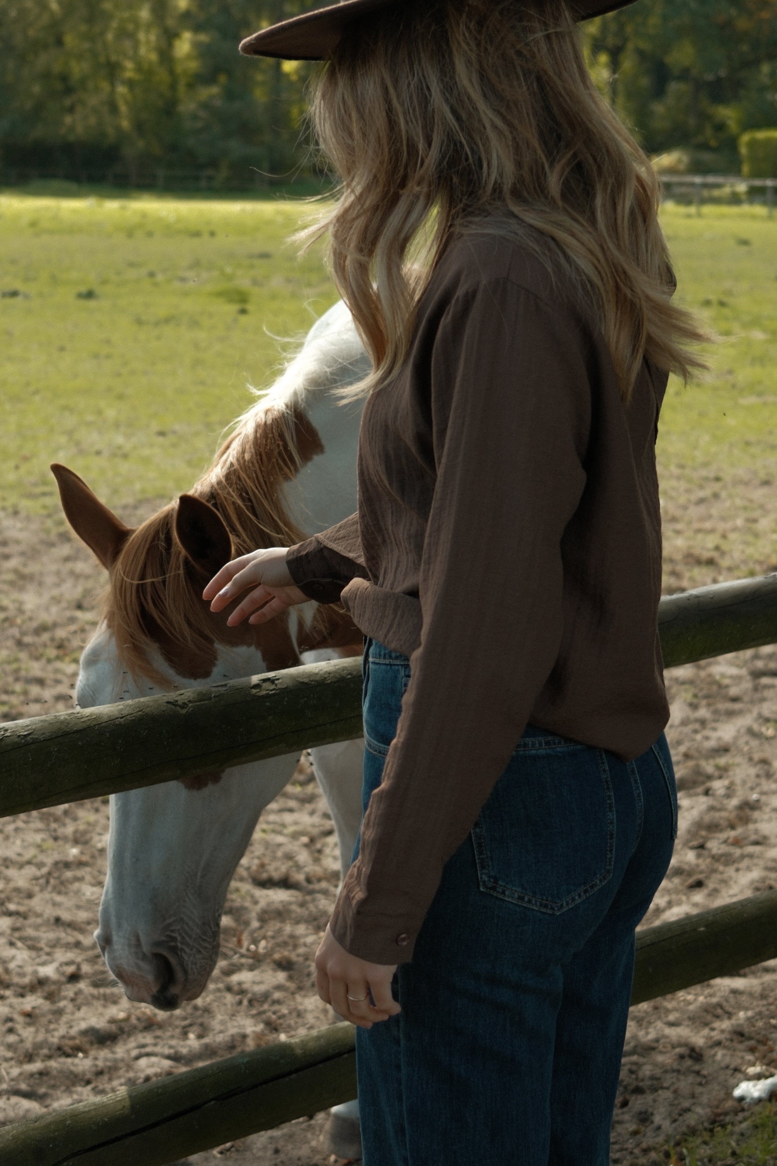 THE NOMAD TOP BROWN