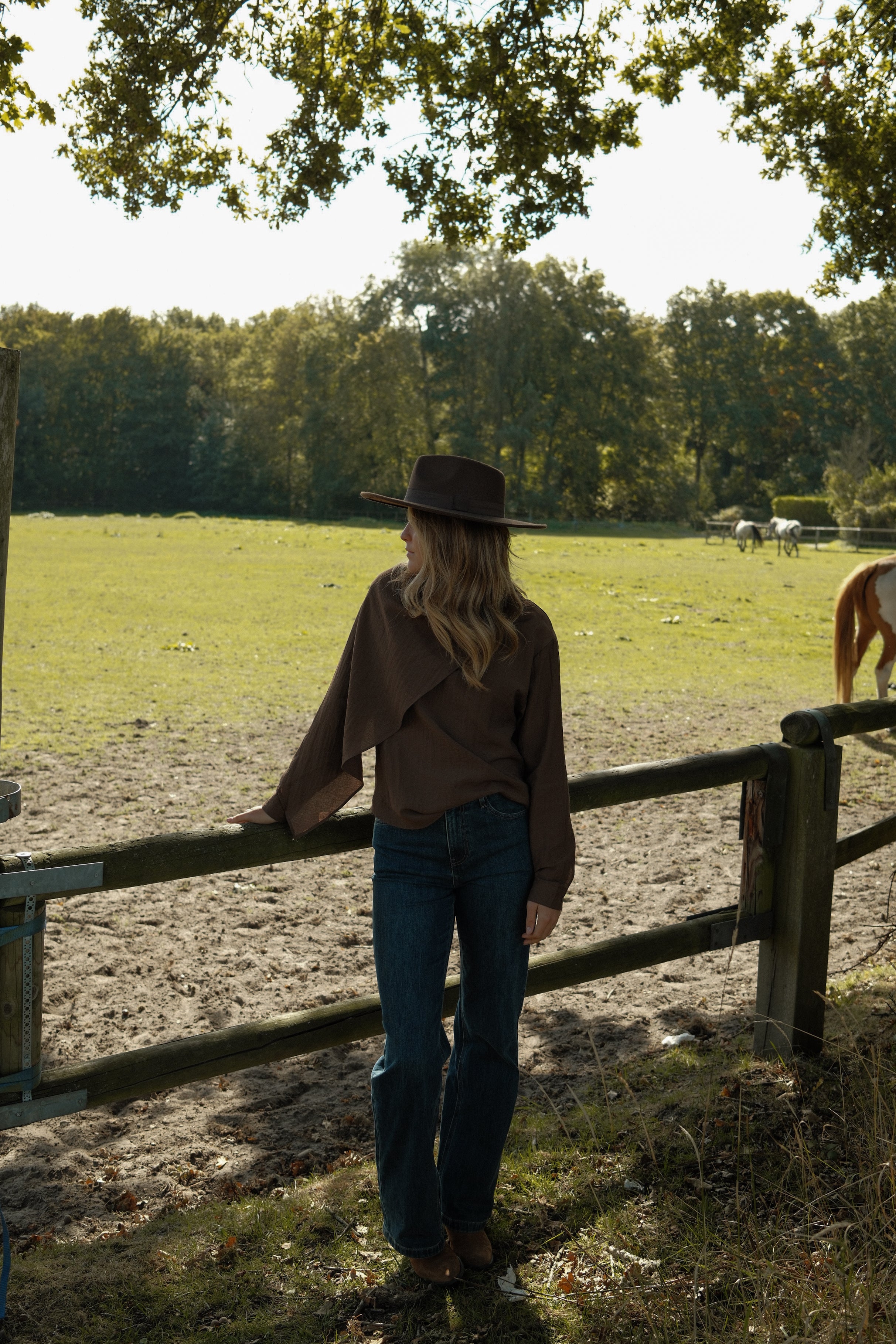 THE NOMAD TOP BROWN