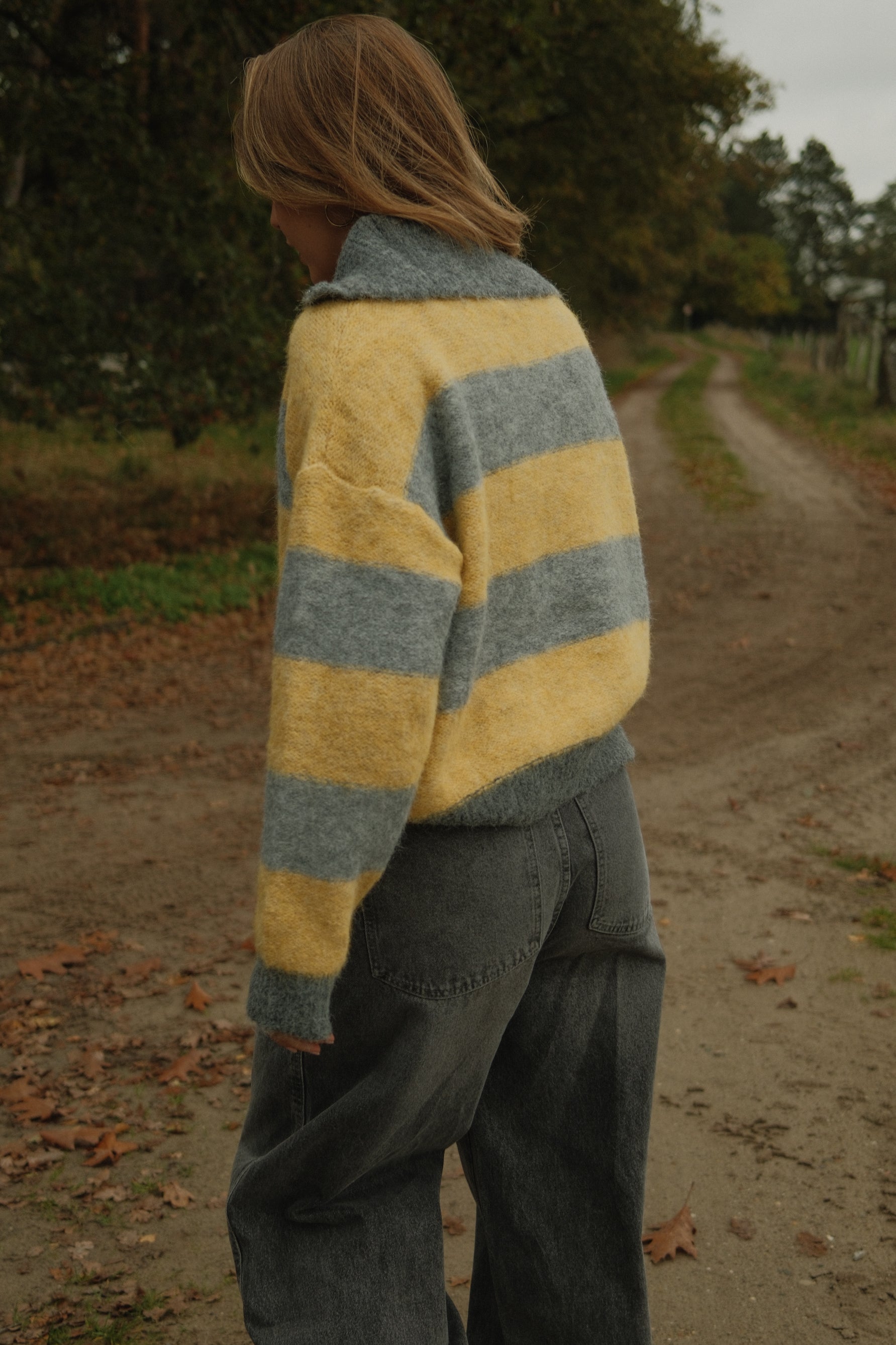 BOLD STRIPE ZIP KNIT YELLOW/GREY