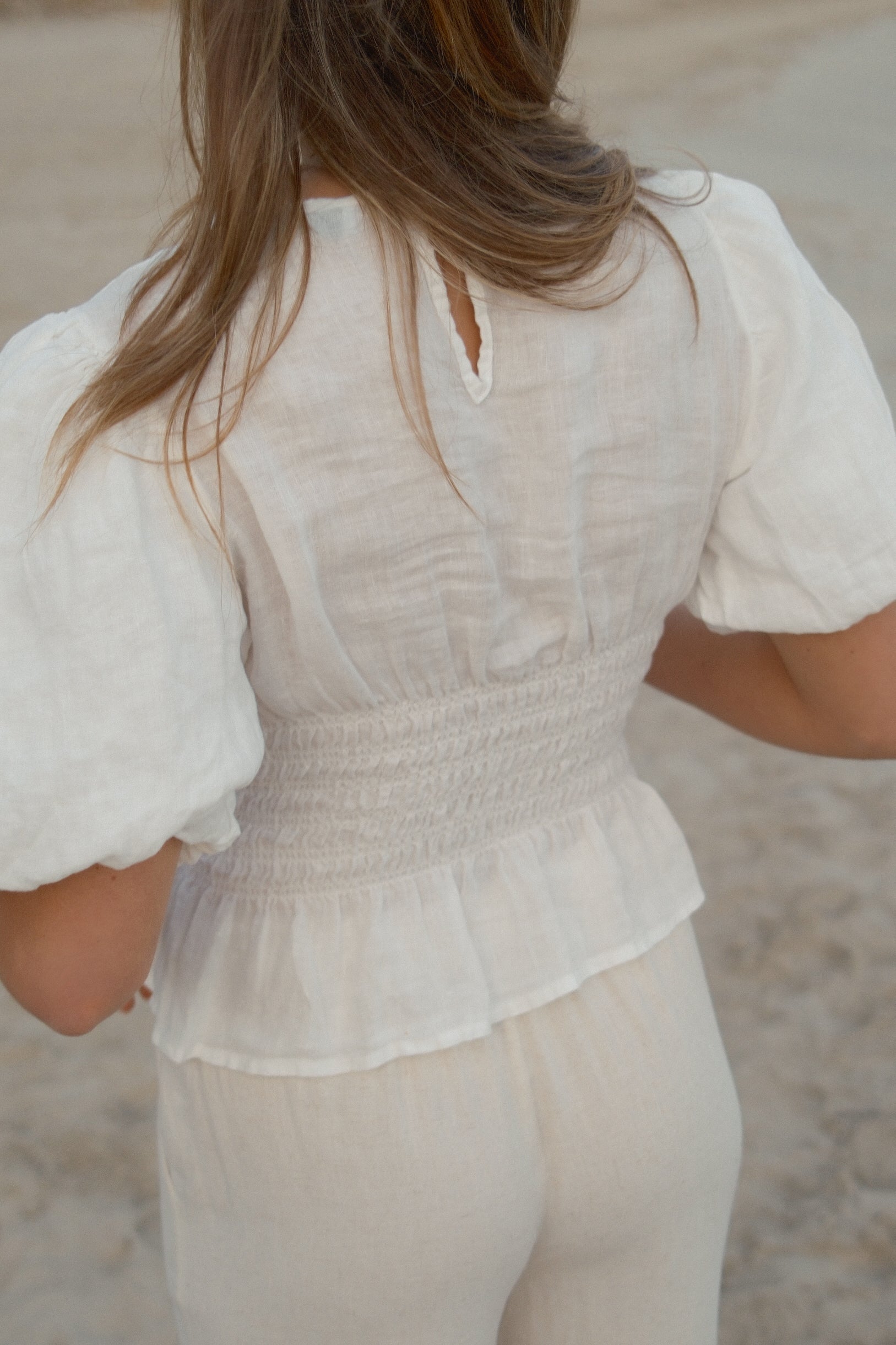 100% LINNEN TAILORED TOP WHITE