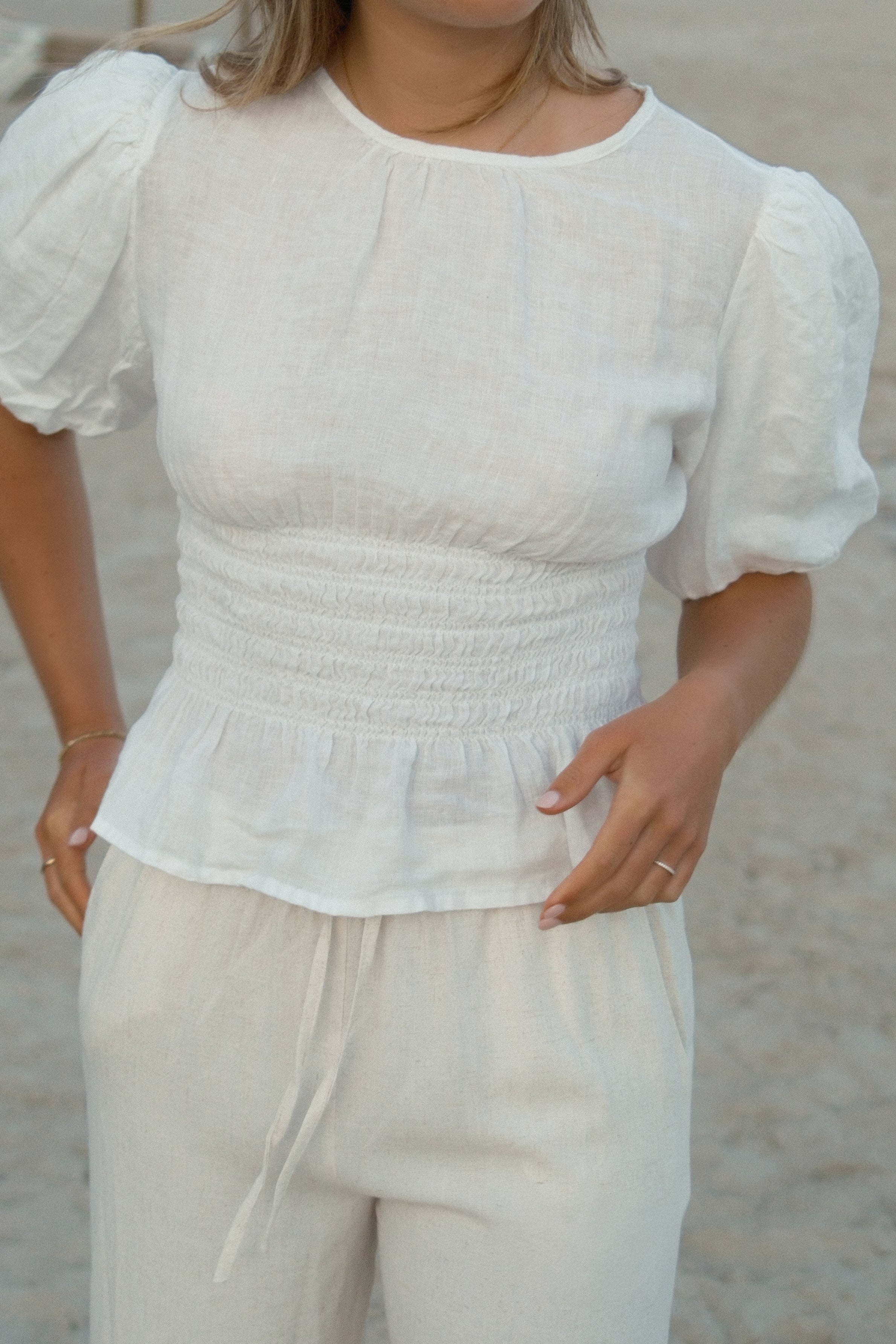 100% LINNEN TAILORED TOP WHITE