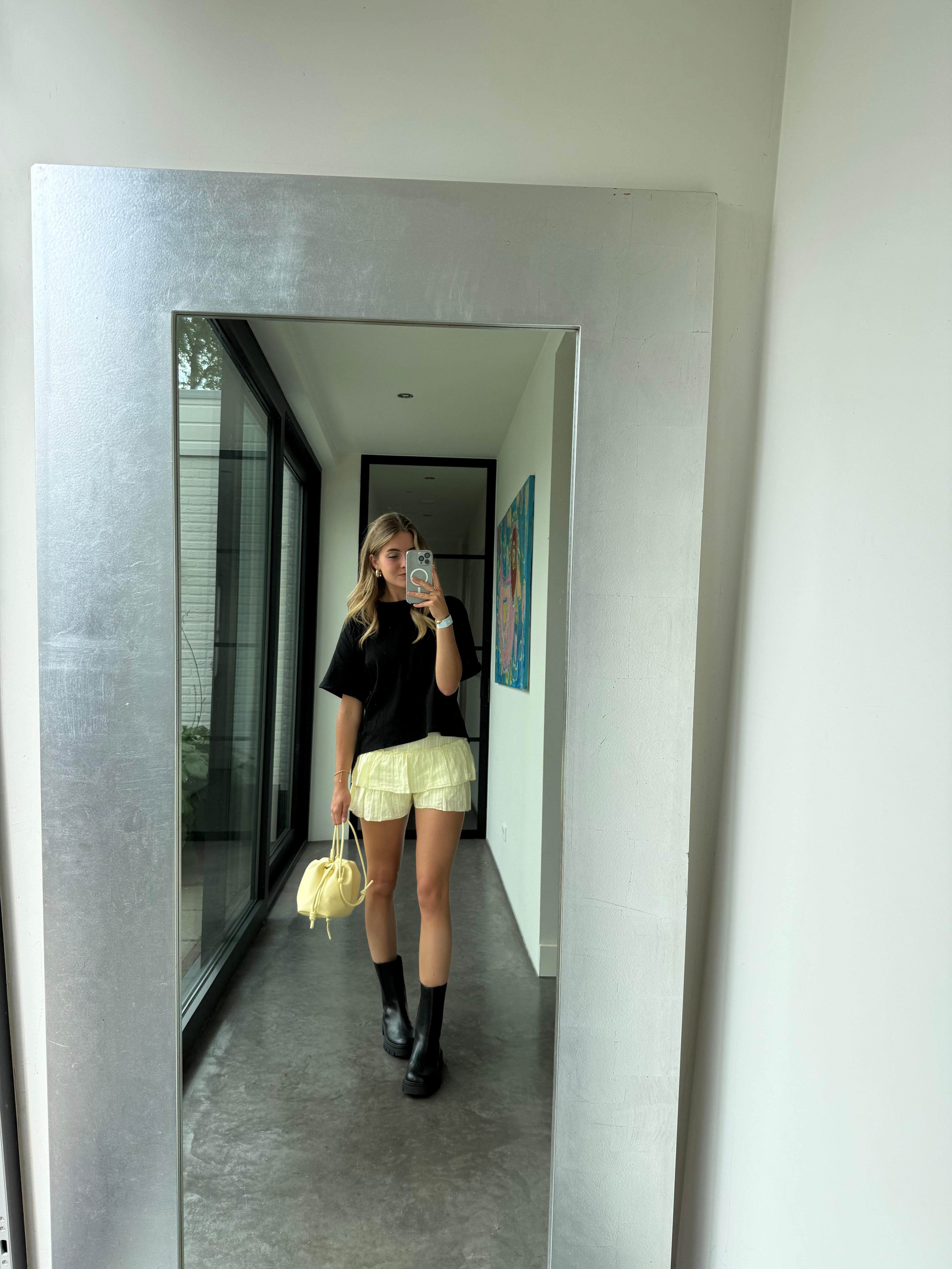 IVY SKORT BUTTER YELLOW