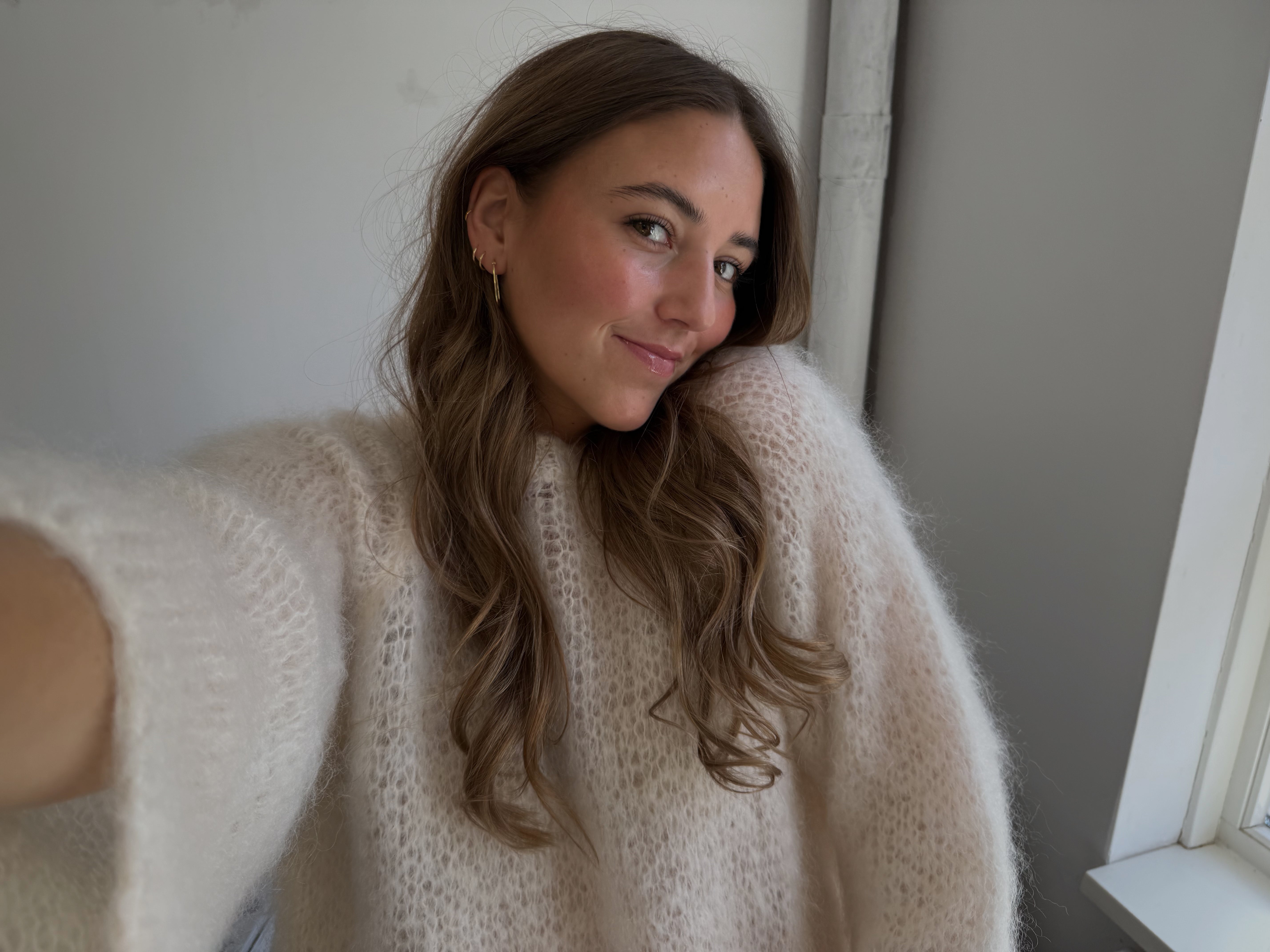 THE MOHAIR CLOUD KNIT OFF-WHITE