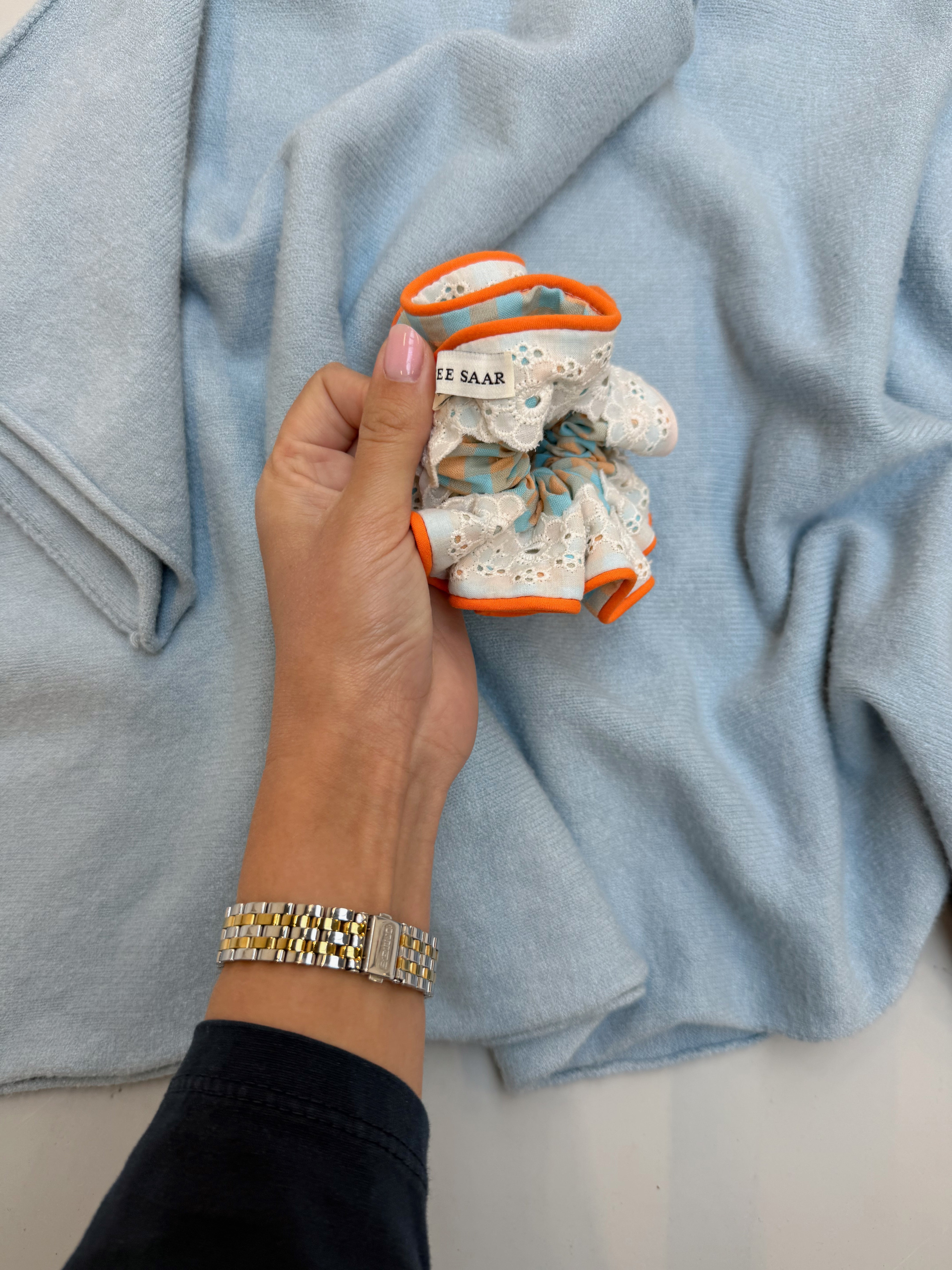 ORANGE CHECKED SCRUNCHIE
