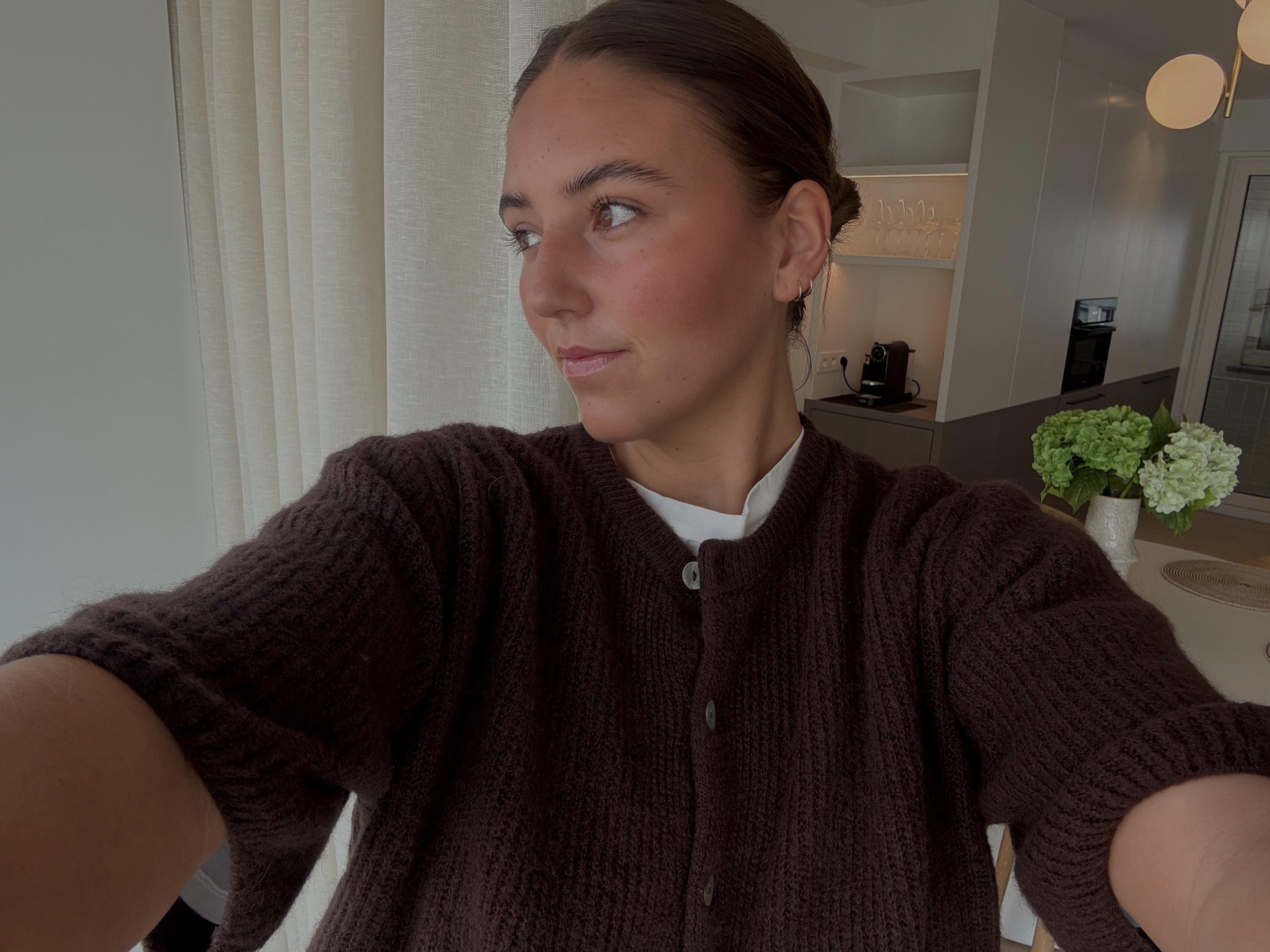 THE AMARA CARDIGAN CHOCO